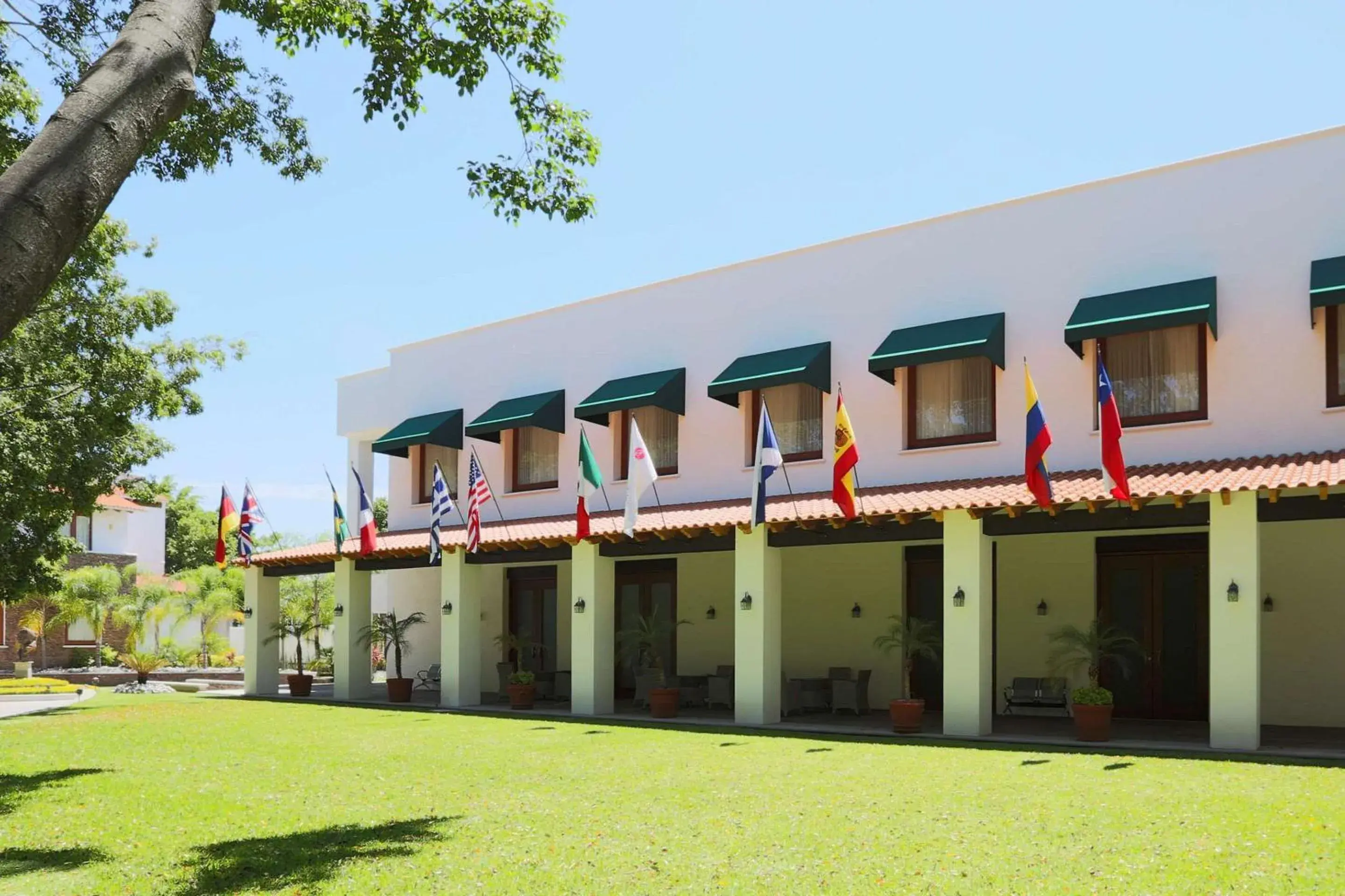 Property building in Radisson Hotel Cuernavaca Property building in Radisson Hotel Cuernavaca