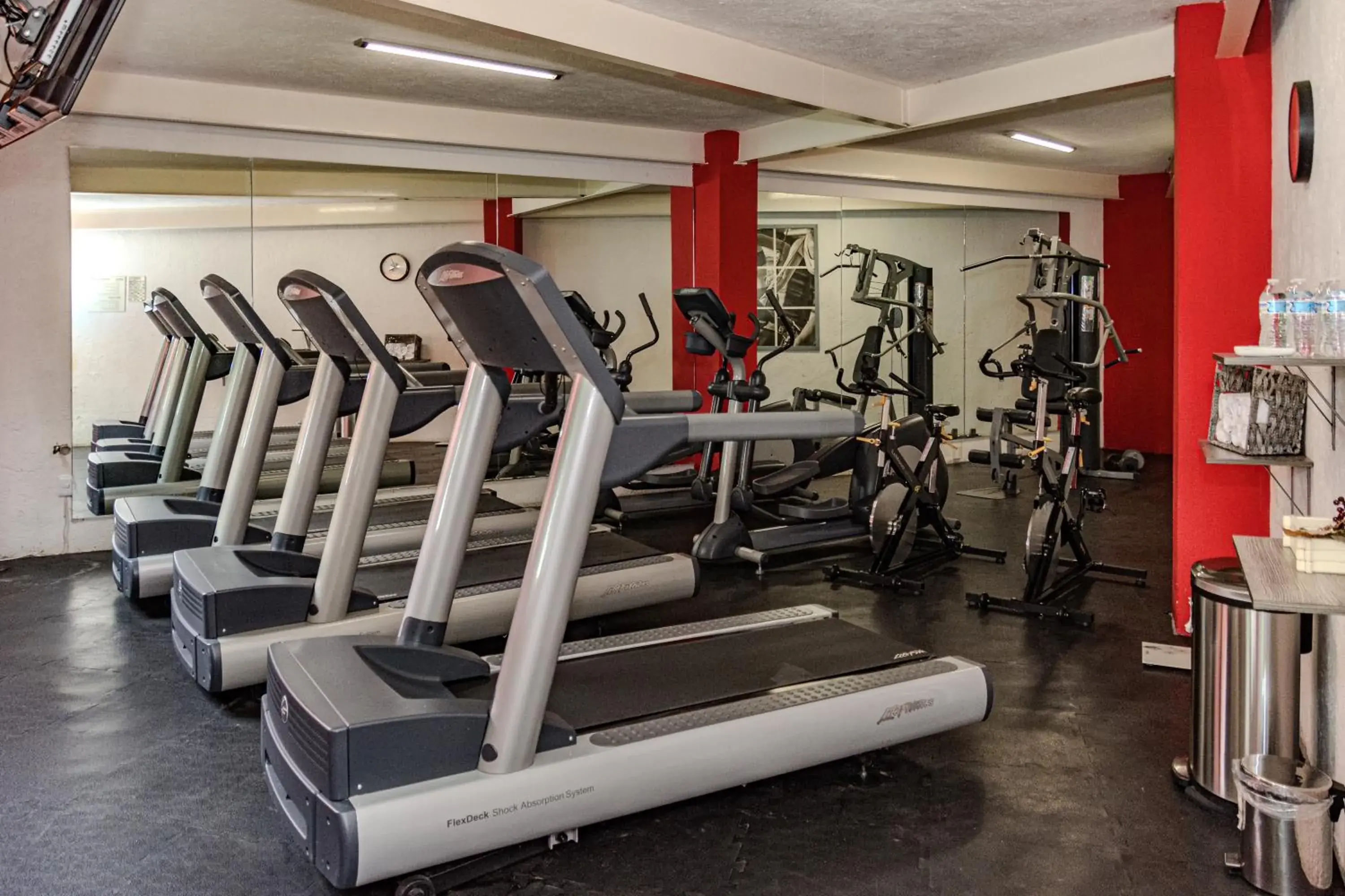 Fitness centre/facilities in Radisson Hotel Cuernavaca Fitness centre/facilities in Radisson Hotel Cuernavaca