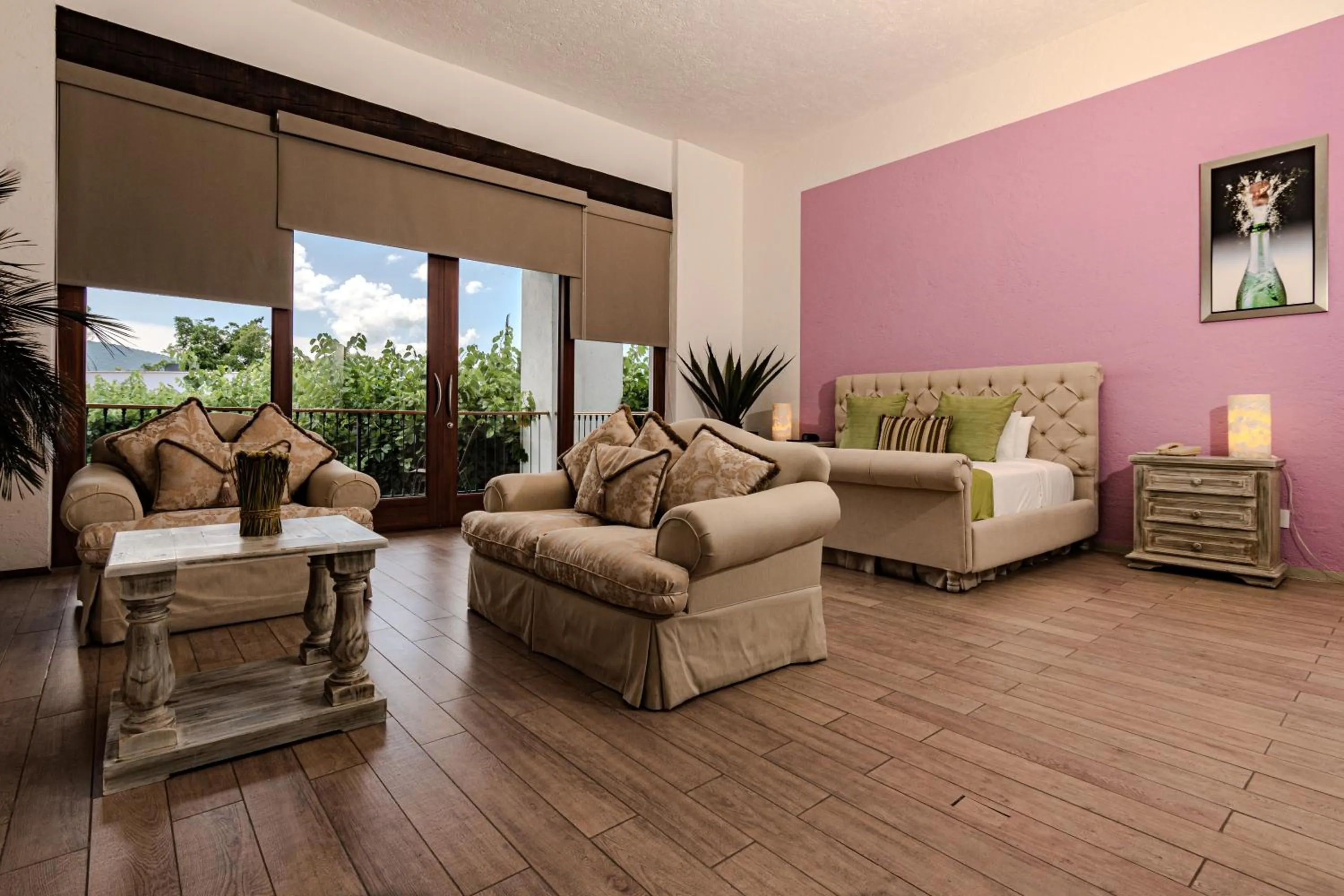 Bed in Radisson Hotel Cuernavaca