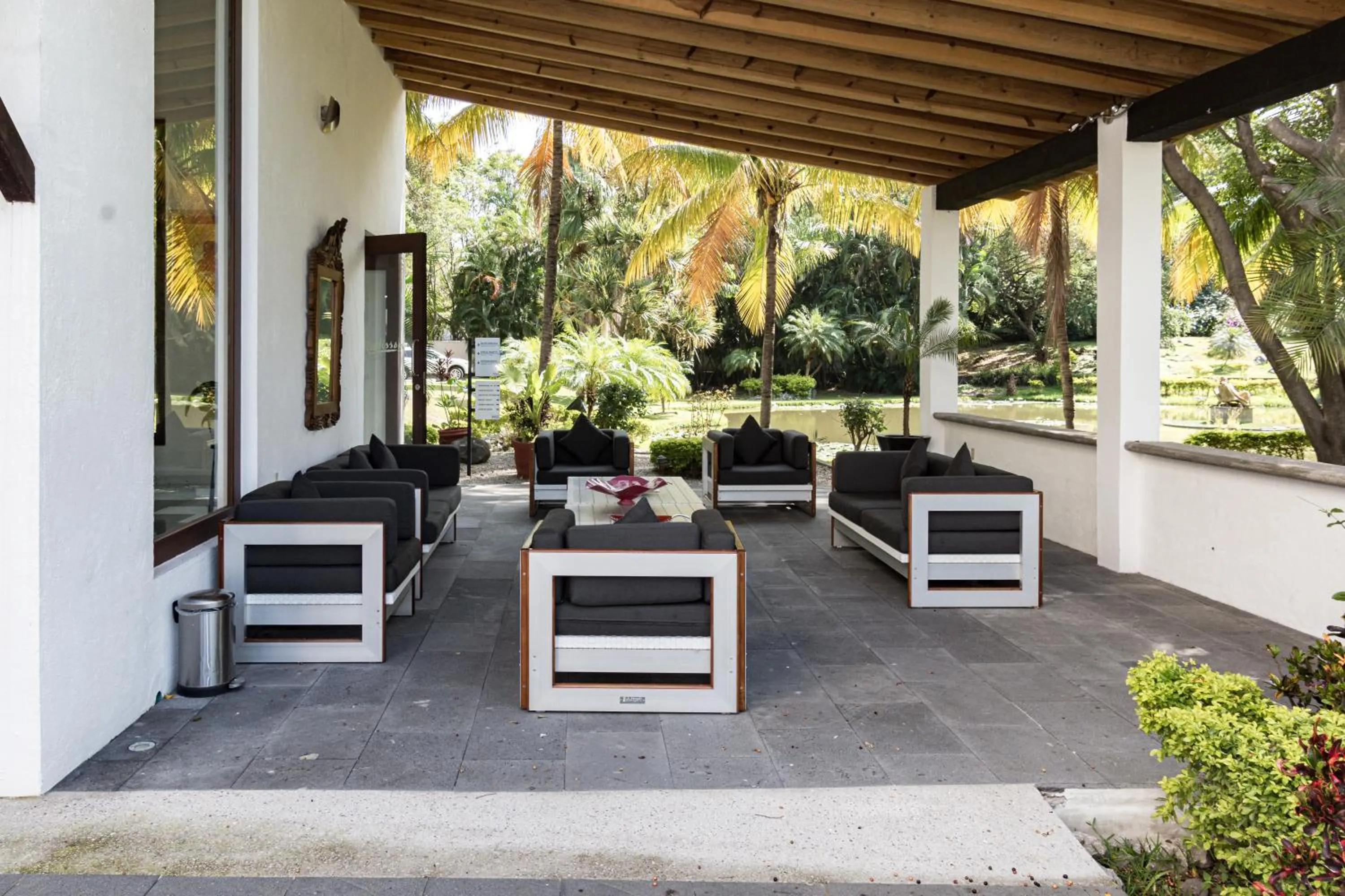 Property building in Radisson Hotel Cuernavaca