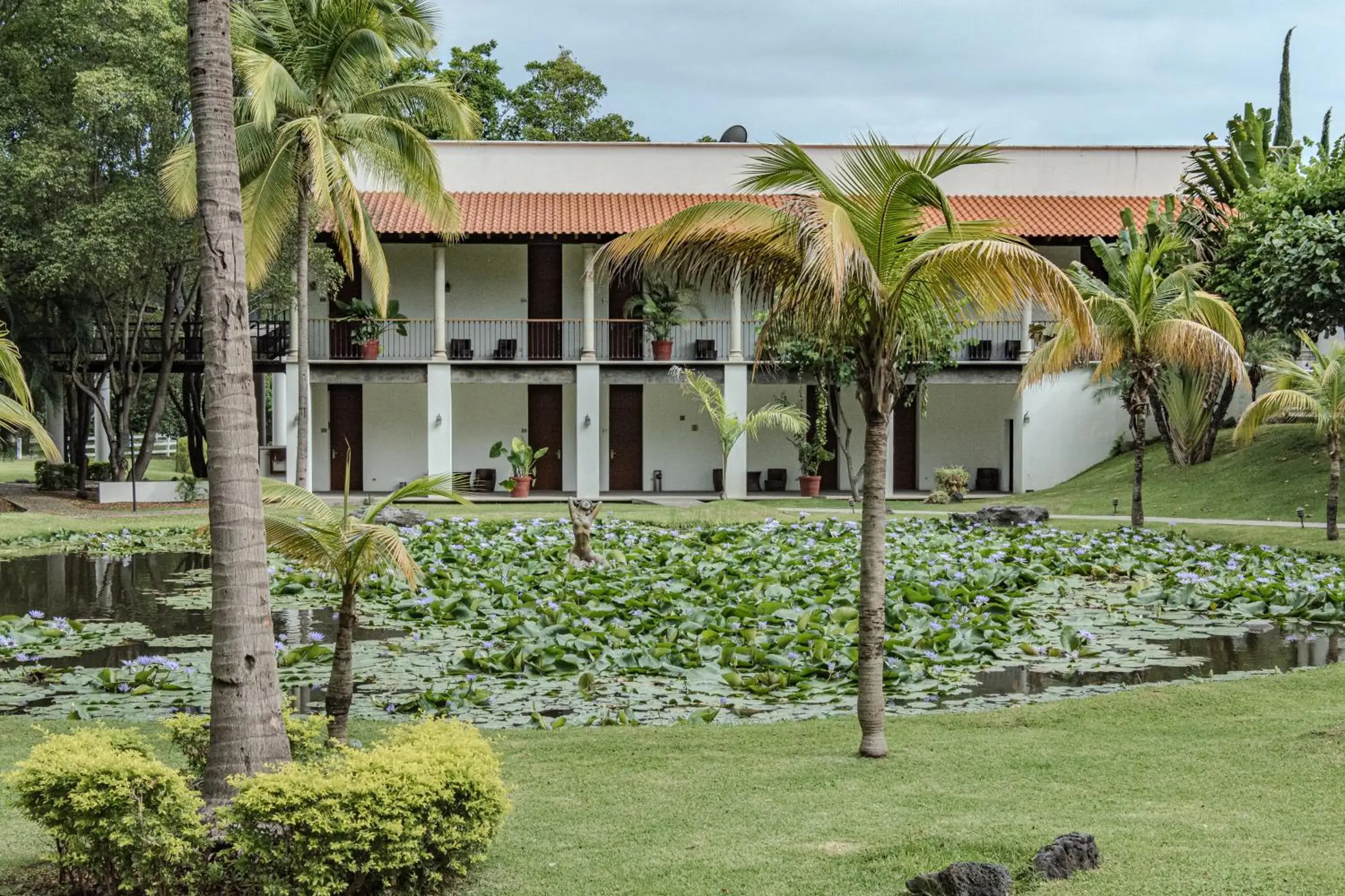 Property building in Radisson Hotel Cuernavaca Property building in Radisson Hotel Cuernavaca