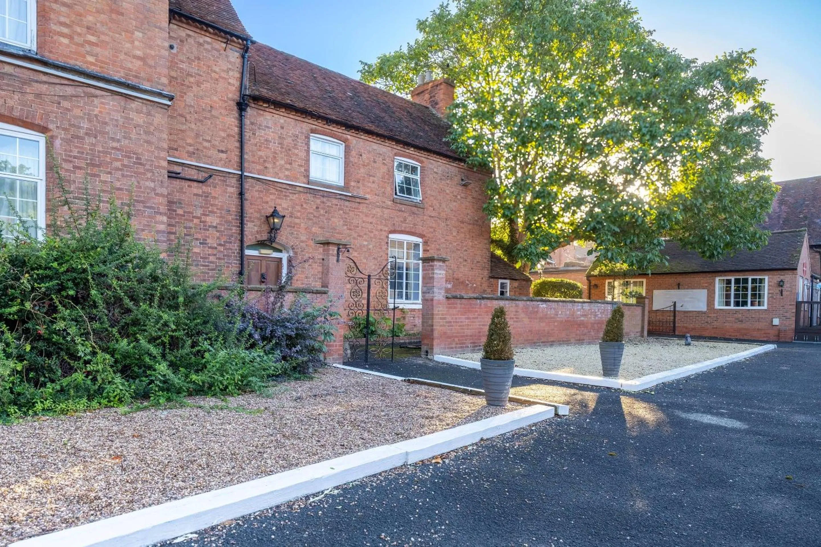 Property building in Clarion Hotel Charlecote Pheasant