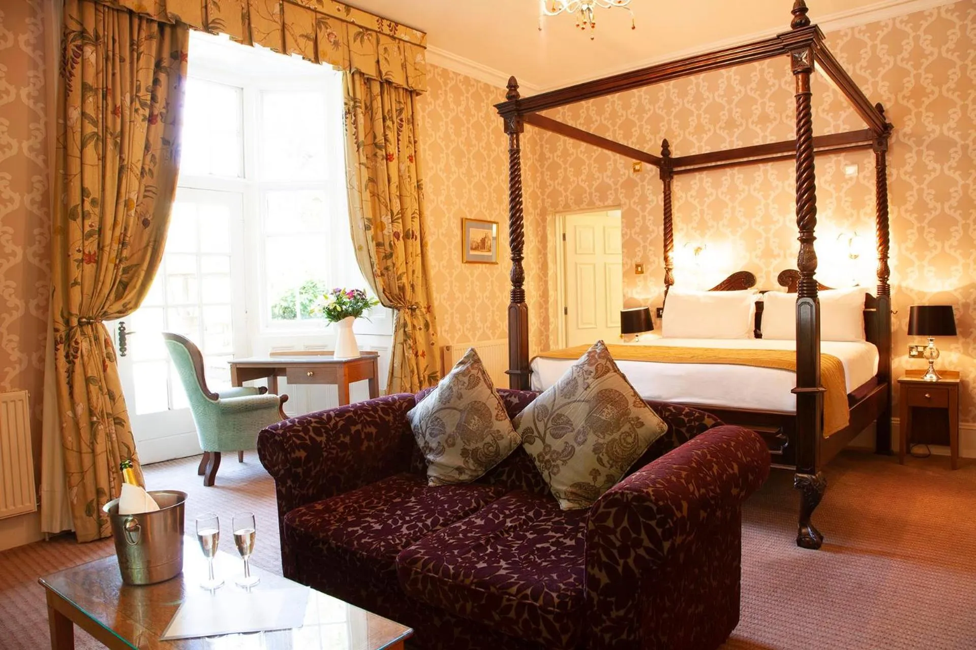 Bedroom, Bed in Clarion Hotel Charlecote Pheasant