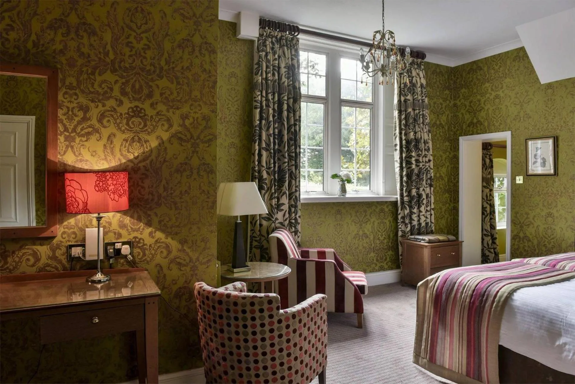 Bedroom, Bed in Clarion Hotel Charlecote Pheasant