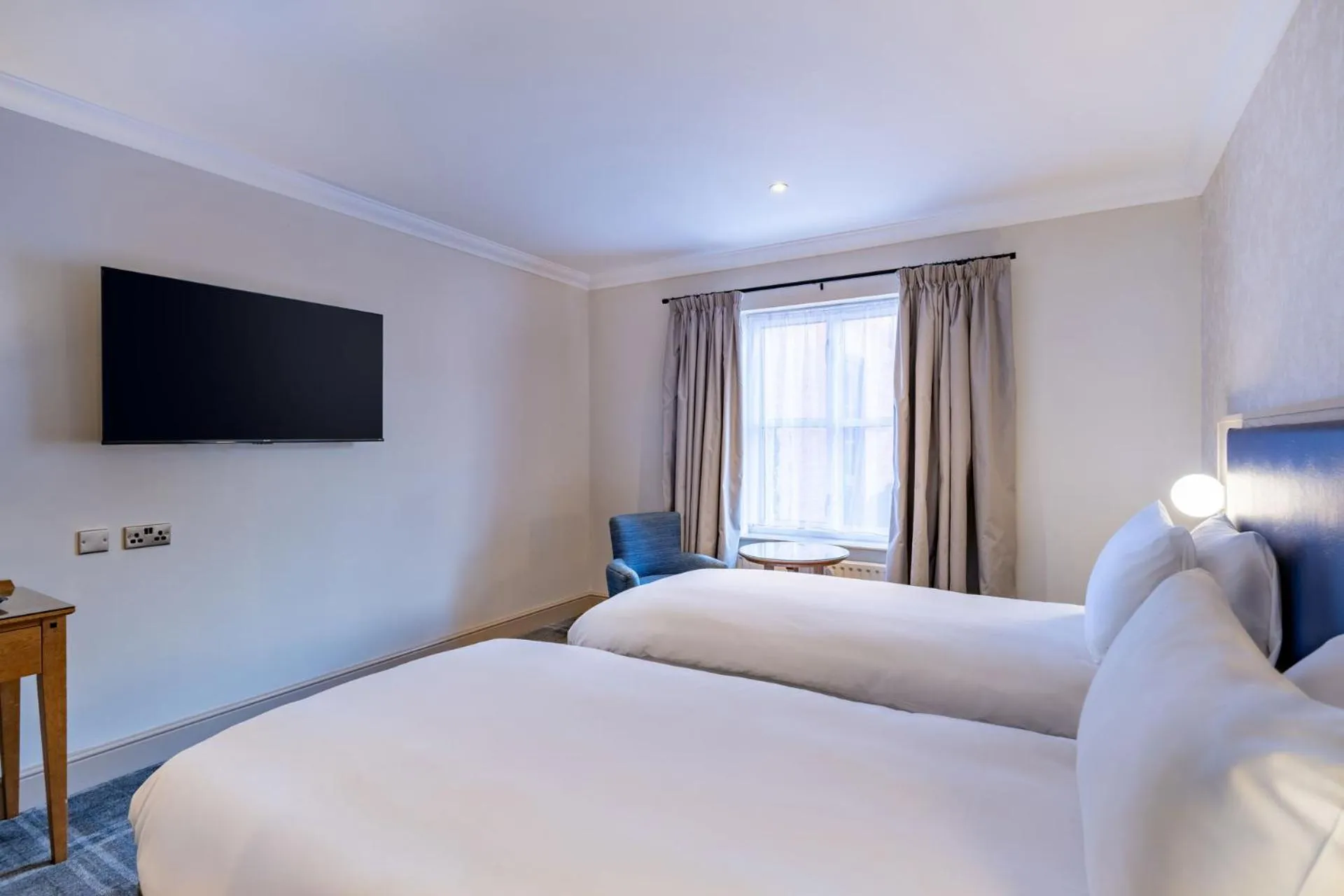 Bed in Clarion Hotel Charlecote Pheasant