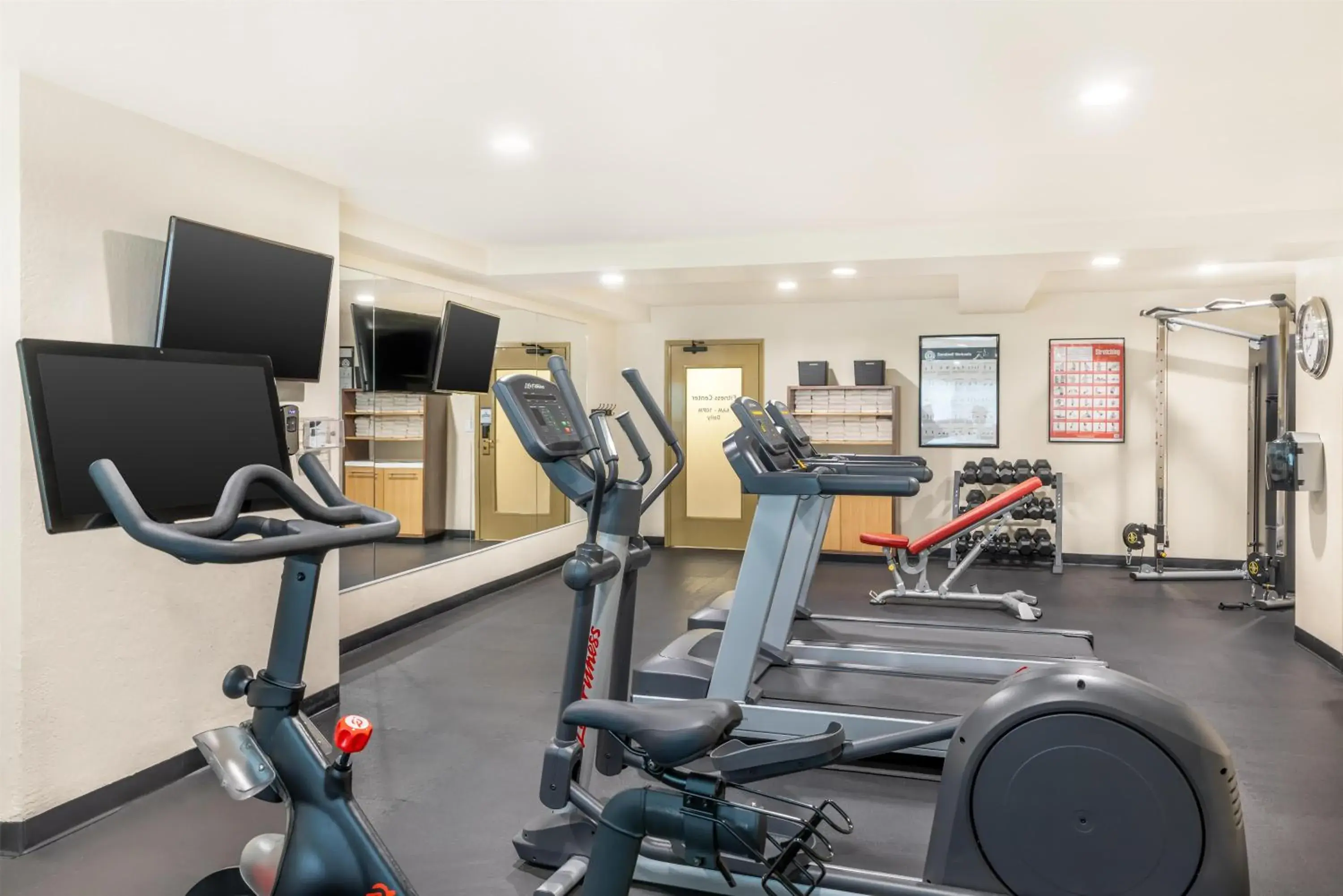 Fitness centre/facilities in Hilton Vacation Club Tahoe Seasons Lake Tahoe Fitness centre/facilities in Hilton Vacation Club Tahoe Seasons Lake Tahoe