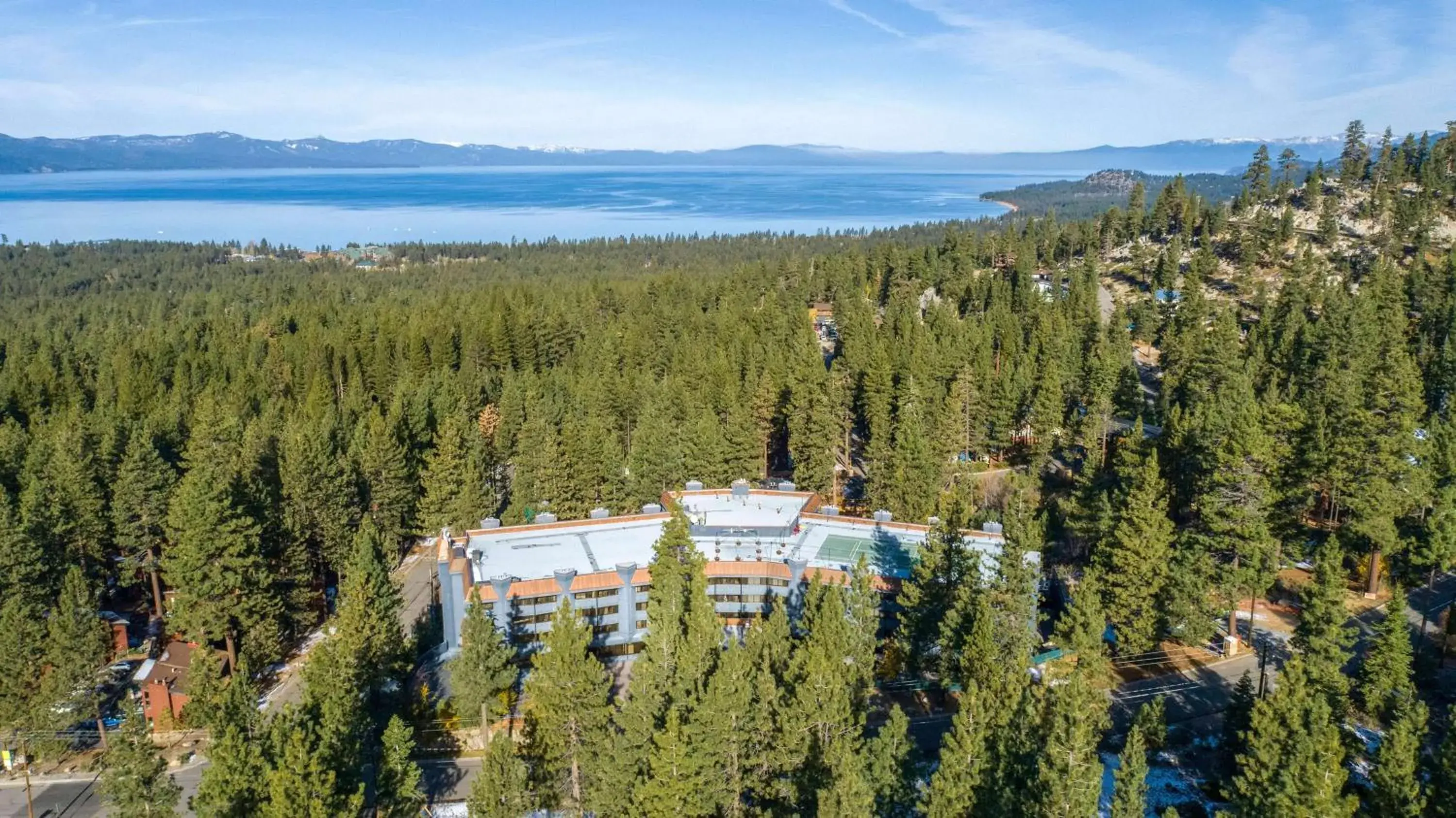 Property building in Hilton Vacation Club Tahoe Seasons Lake Tahoe Property building in Hilton Vacation Club Tahoe Seasons Lake Tahoe