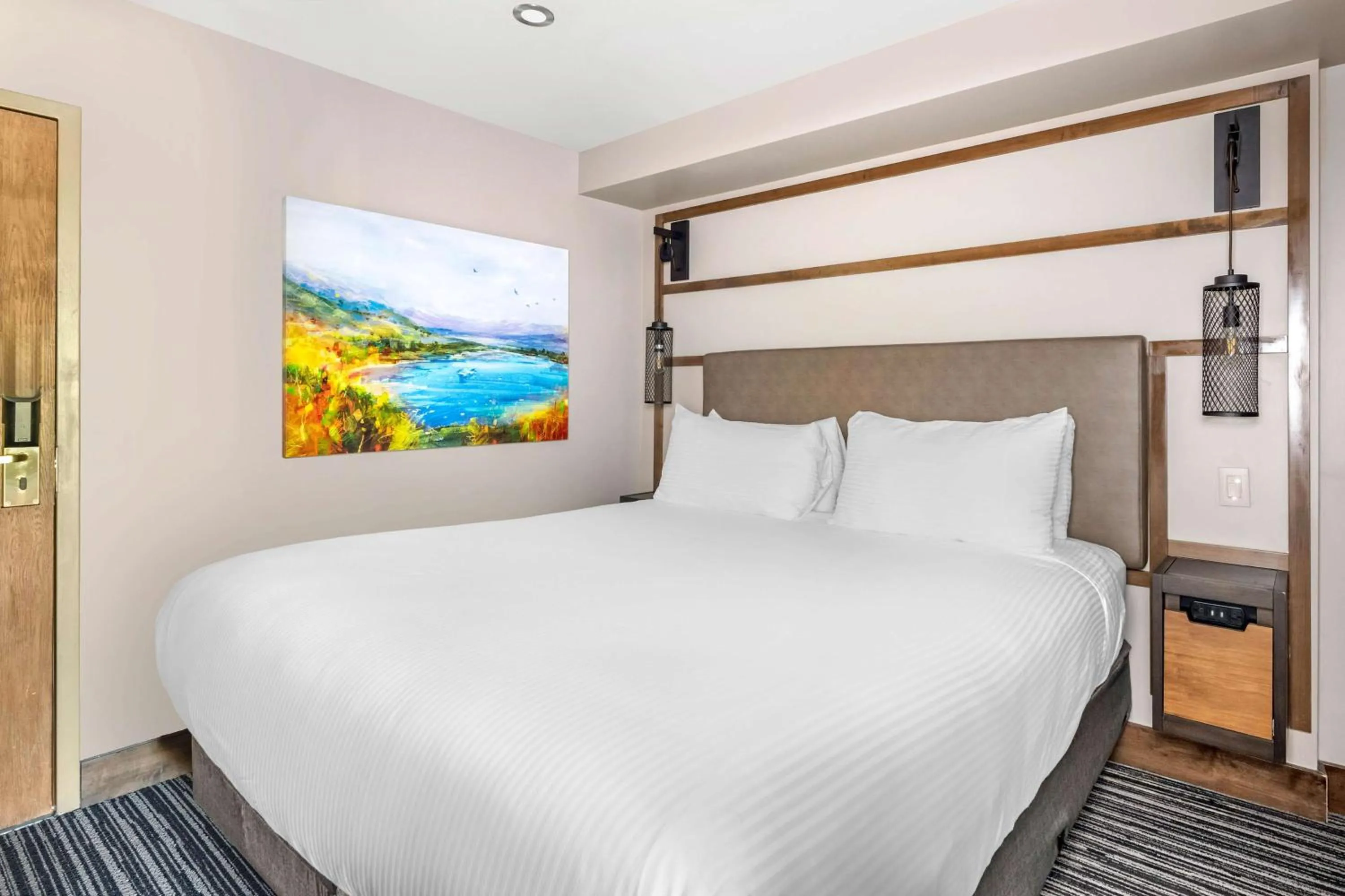 Bed in Hilton Vacation Club Tahoe Seasons Lake Tahoe