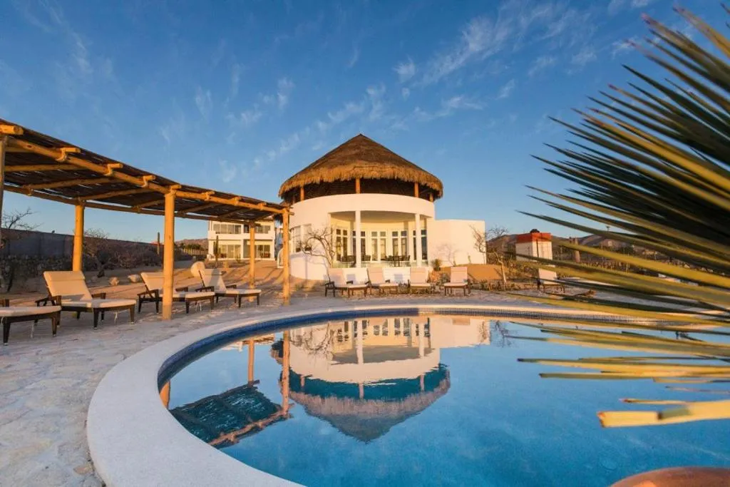 Swimming pool in Hotel Boutique Casa Tara