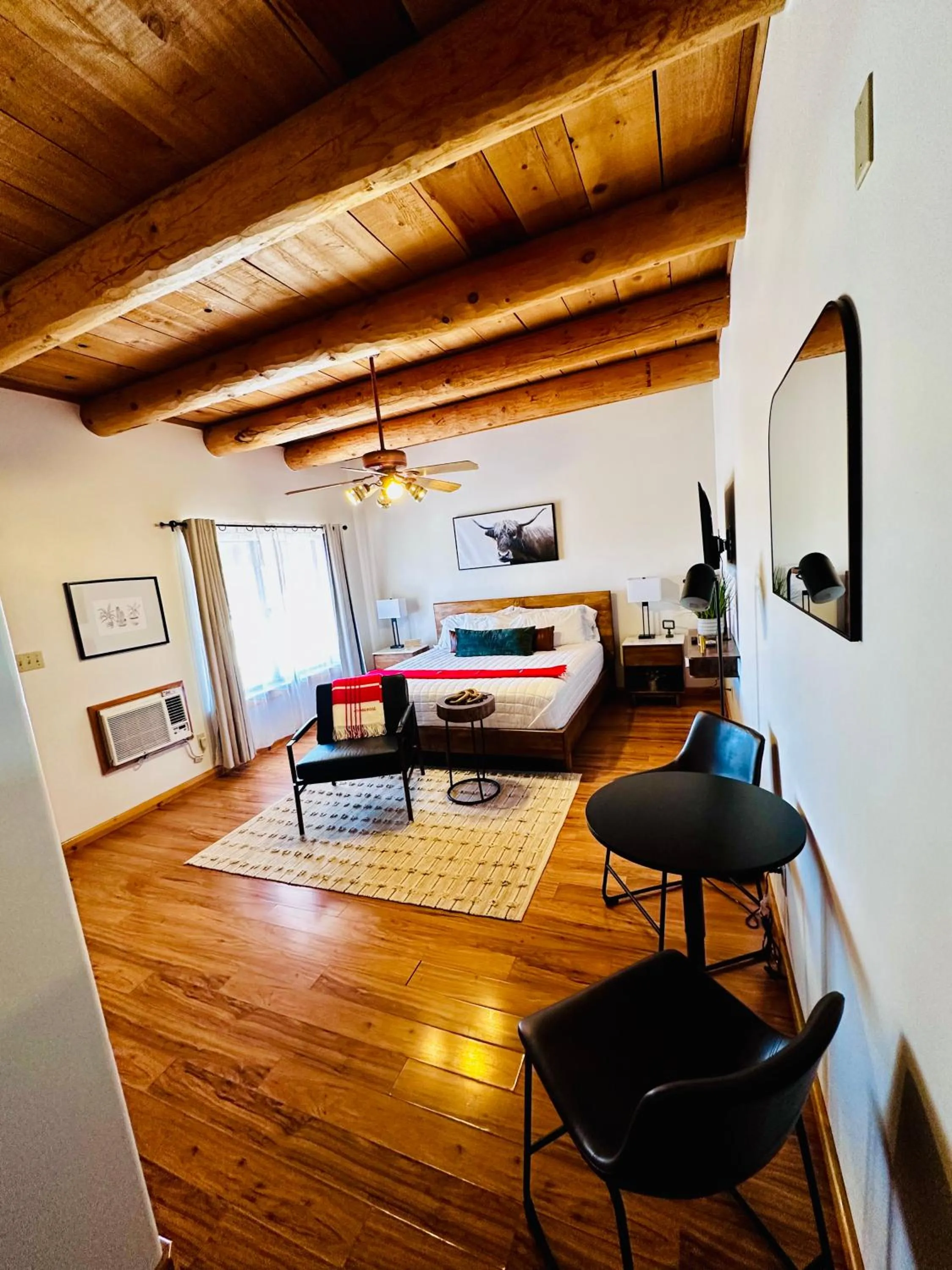 Adobe Rose Boutique Inn