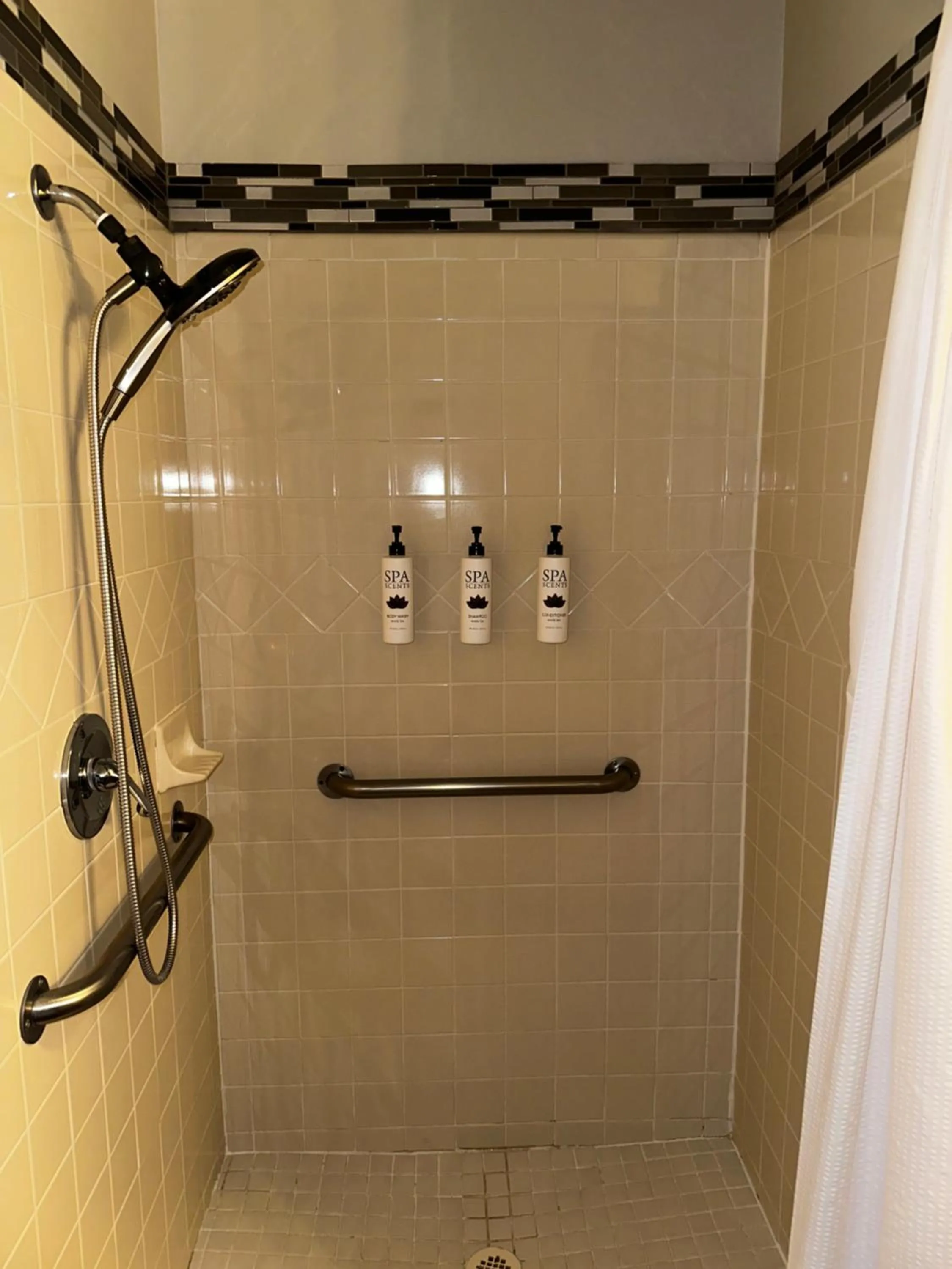 Adobe Rose Boutique Inn