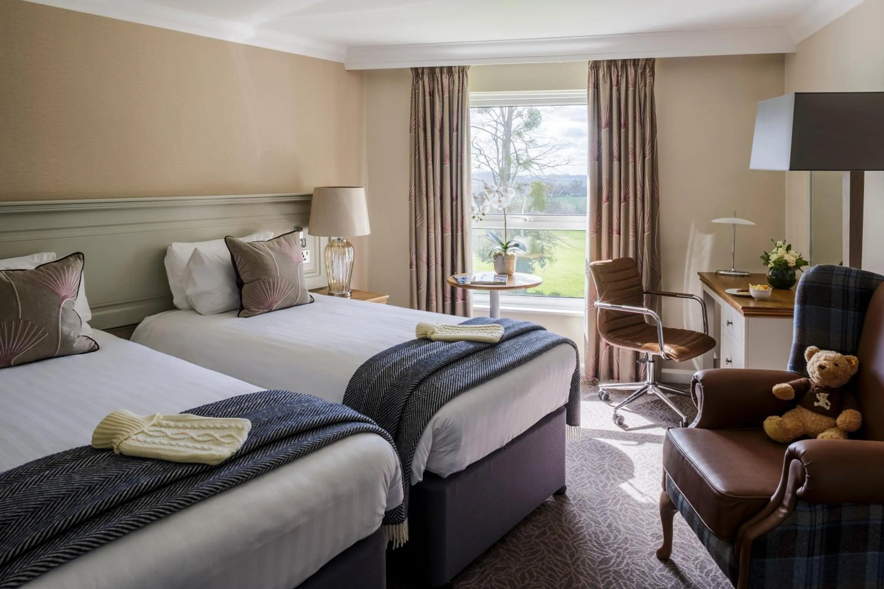 Bedroom, Bed in Tewkesbury Park