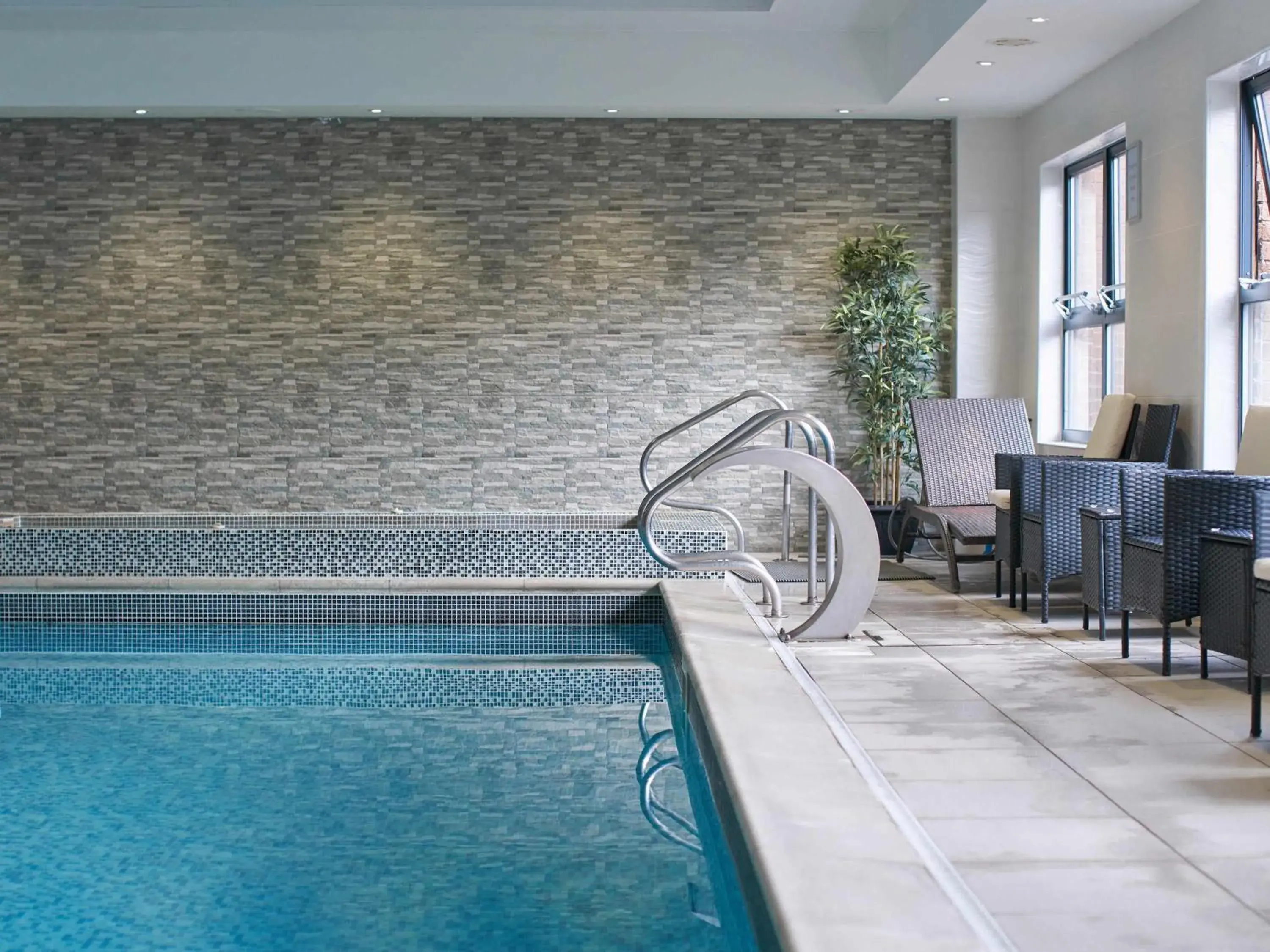 Property building in Mercure Newcastle George Washington Hotel Golf & Spa Property building in Mercure Newcastle George Washington Hotel Golf & Spa