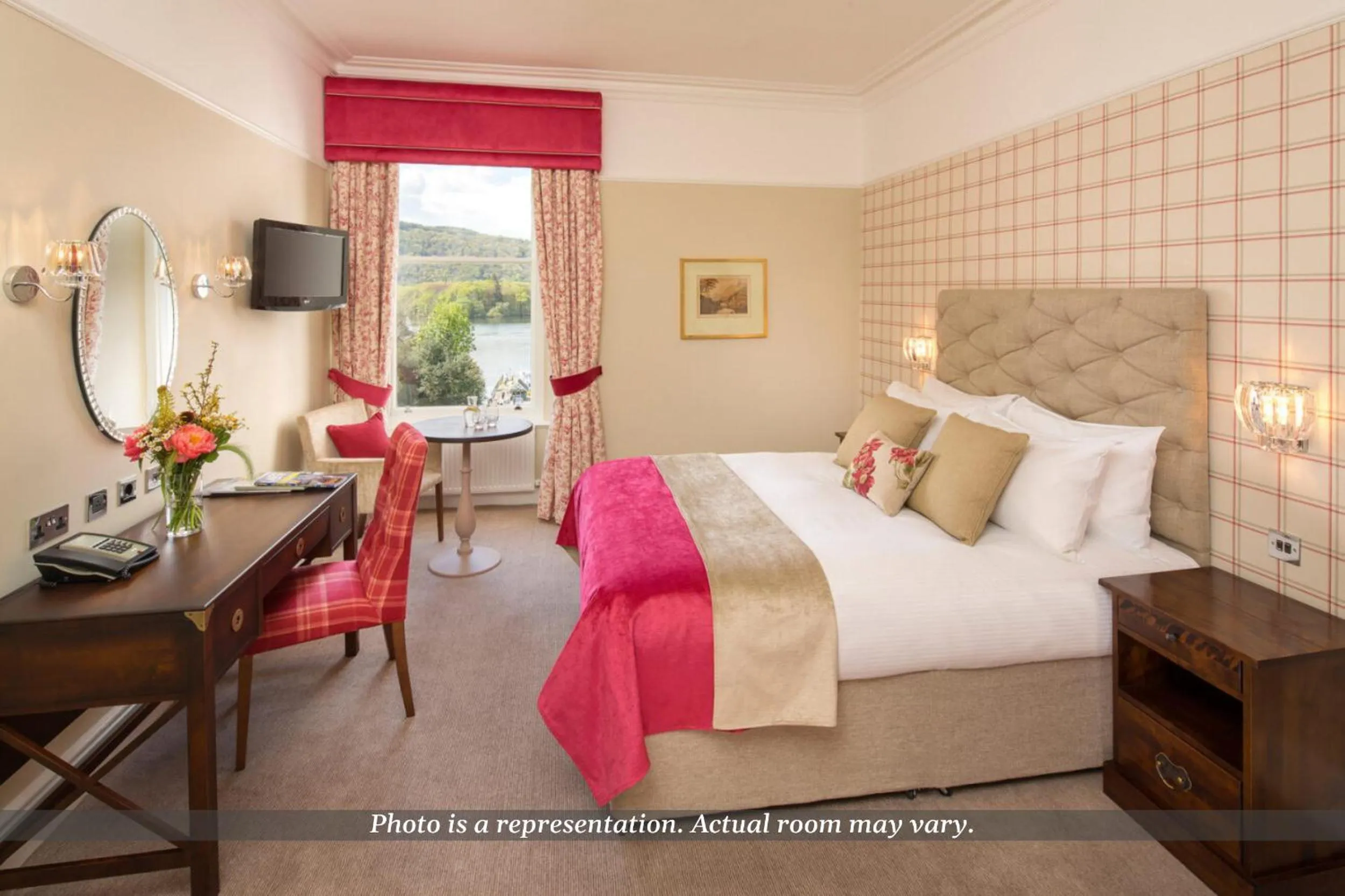 Bedroom, Bed in The Belsfield Hotel