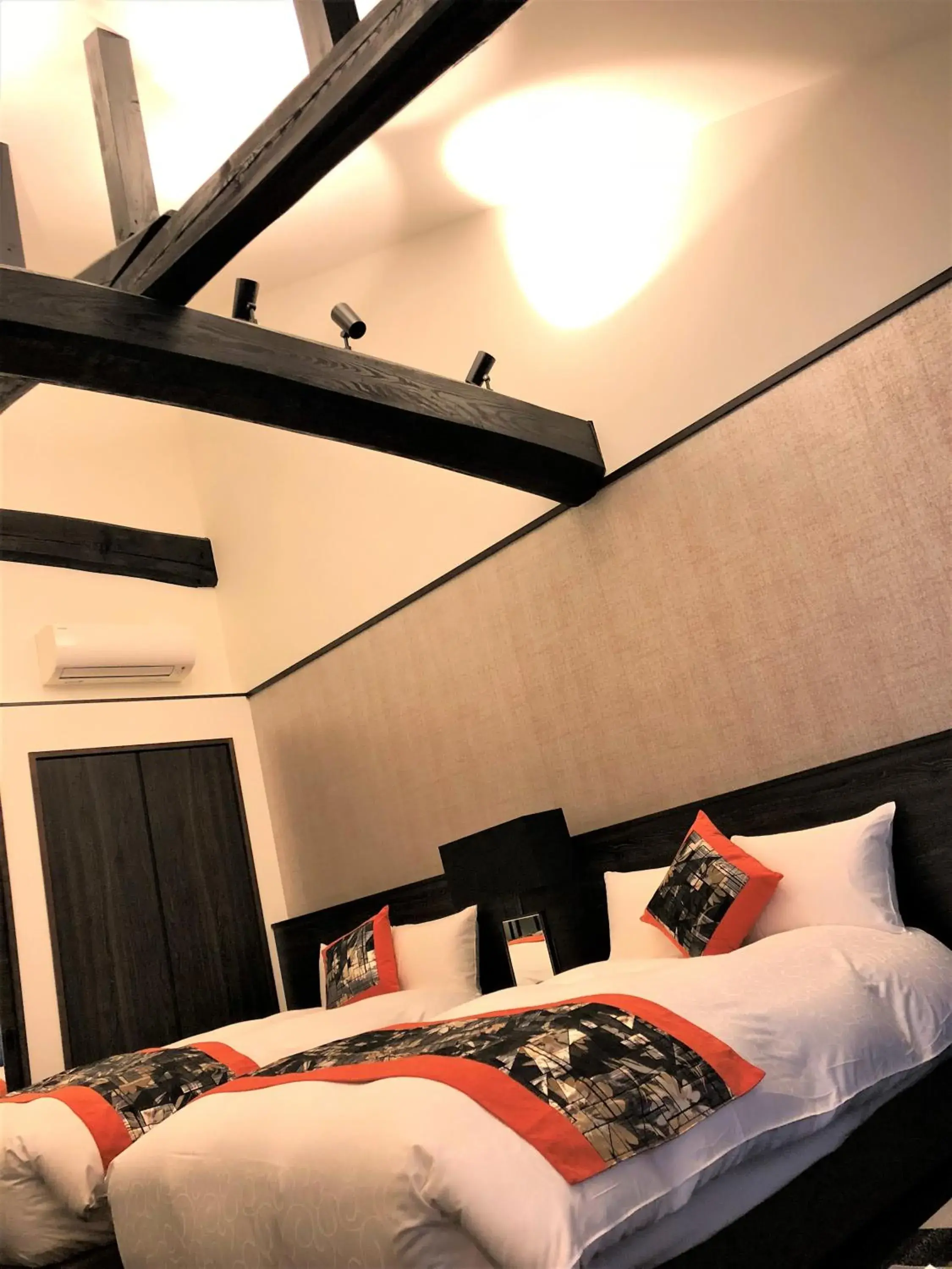 Economy Twin Room in Kamishichiken Oku Economy Twin Room in Kamishichiken Oku