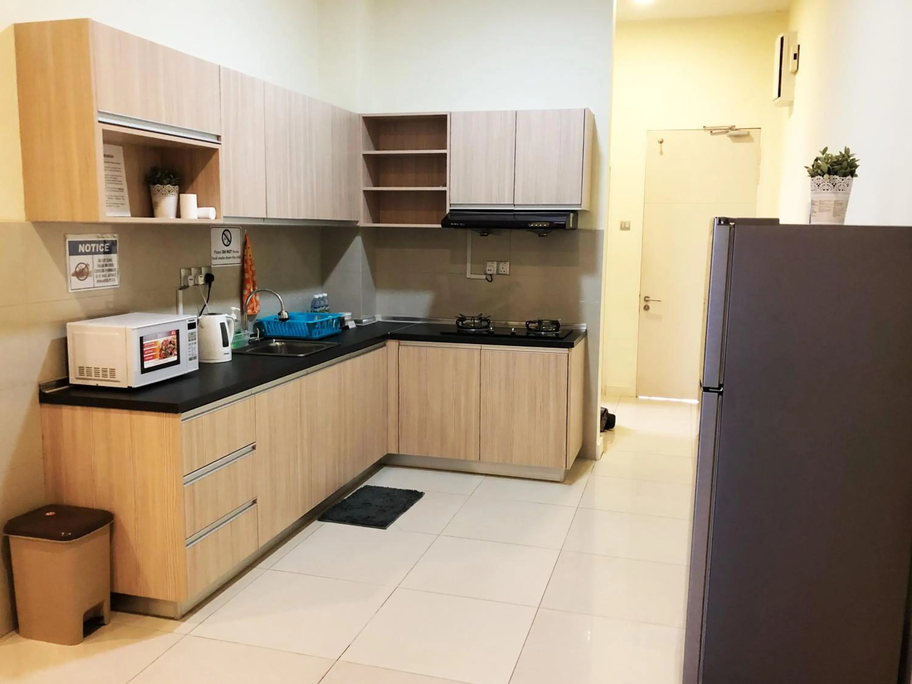 Kitchen or kitchenette in Borneo Coastal Residence @ IMAGO Mall