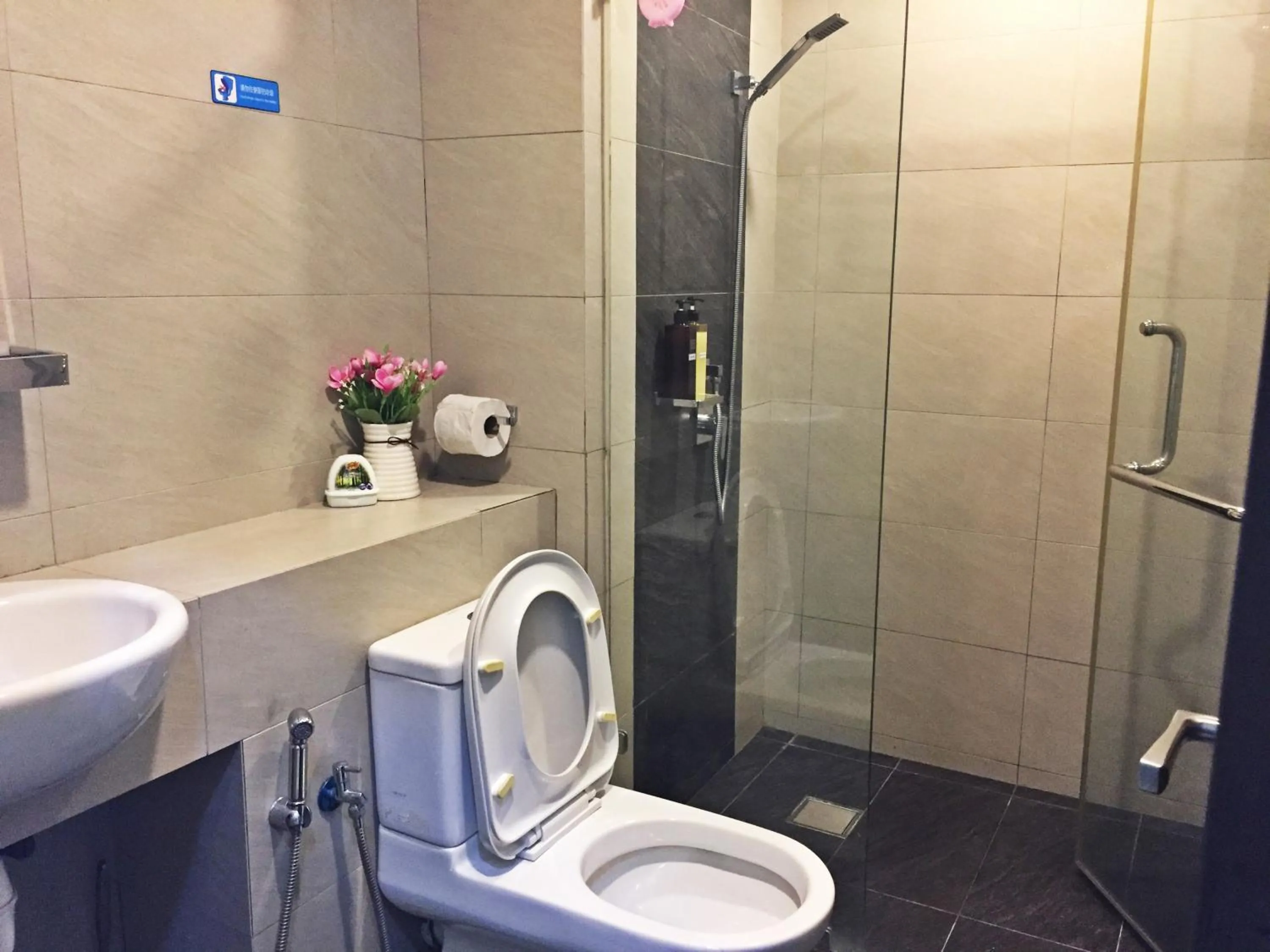 Bathroom in Borneo Coastal Residence @ IMAGO Mall