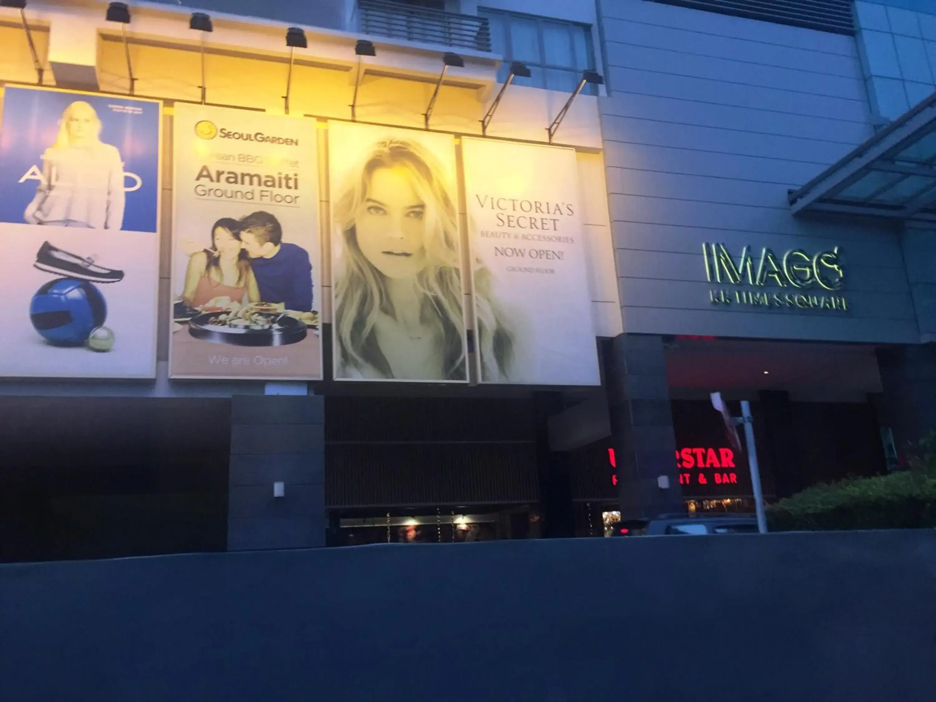 Property building in Borneo Coastal Residence @ IMAGO Mall Property building in Borneo Coastal Residence @ IMAGO Mall