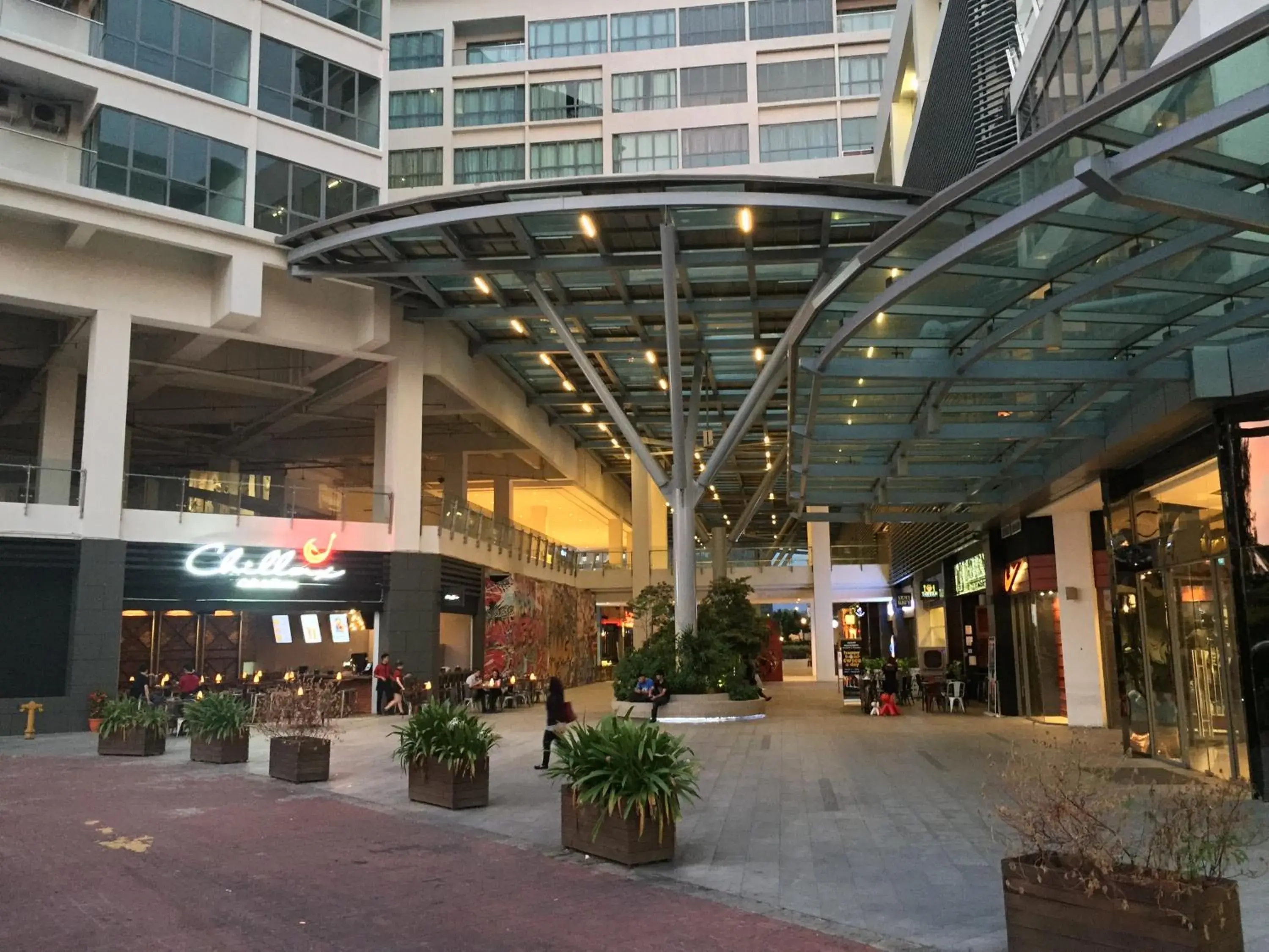 Restaurant/places to eat in Borneo Coastal Residence @ IMAGO Mall Restaurant/places to eat in Borneo Coastal Residence @ IMAGO Mall