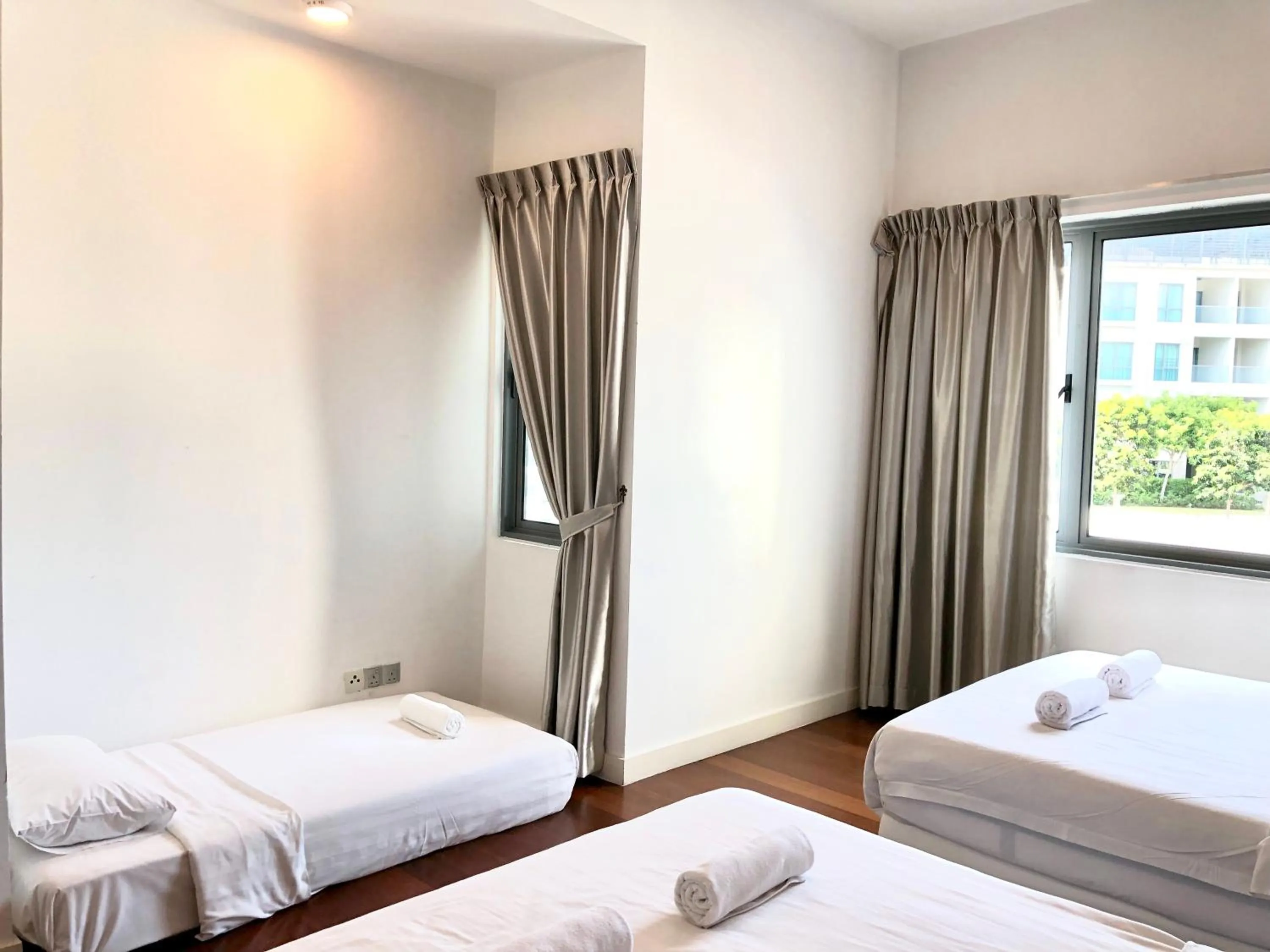 Bed in Borneo Coastal Residence @ IMAGO Mall