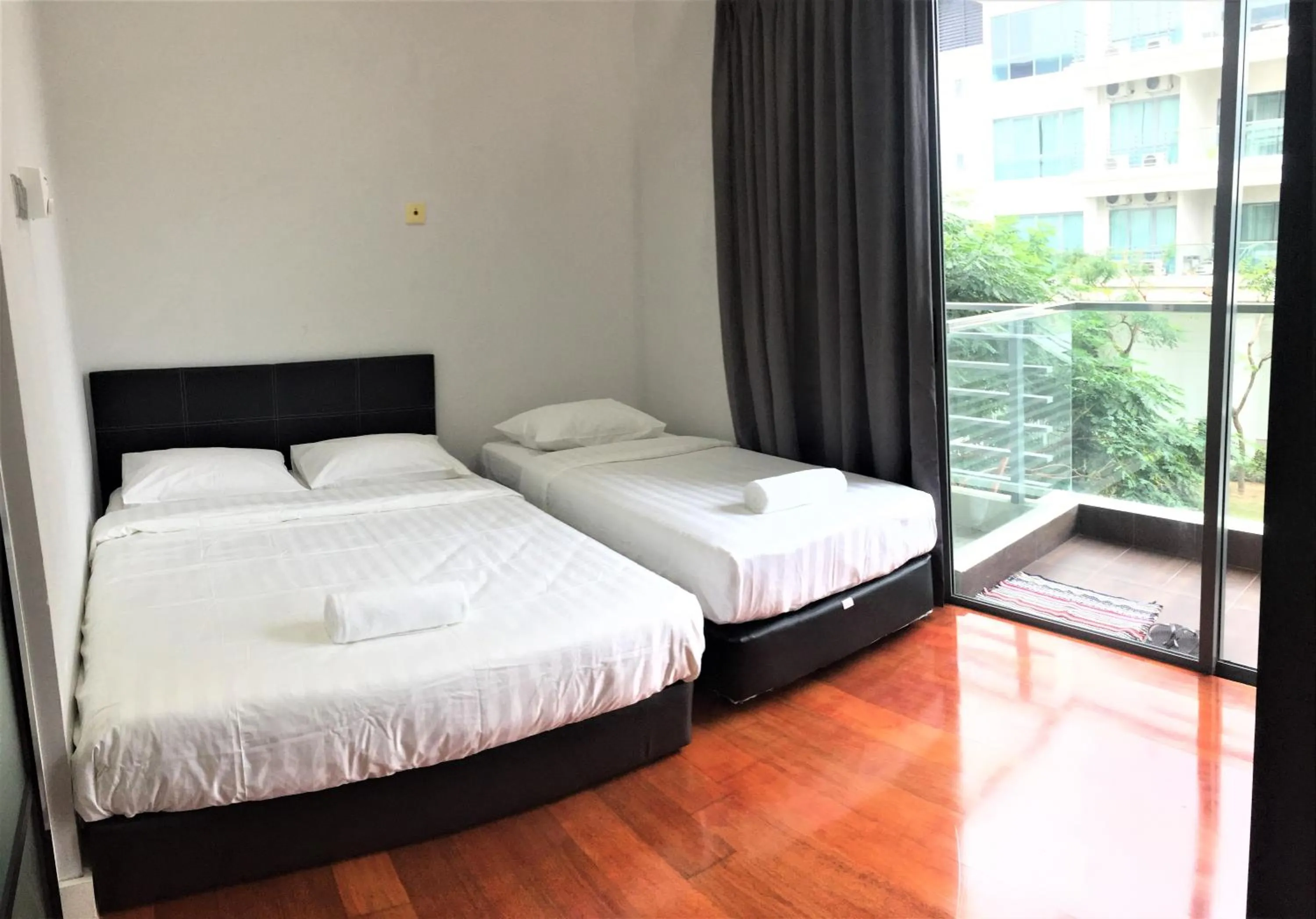 Bedroom, Bed in Borneo Coastal Residence @ IMAGO Mall