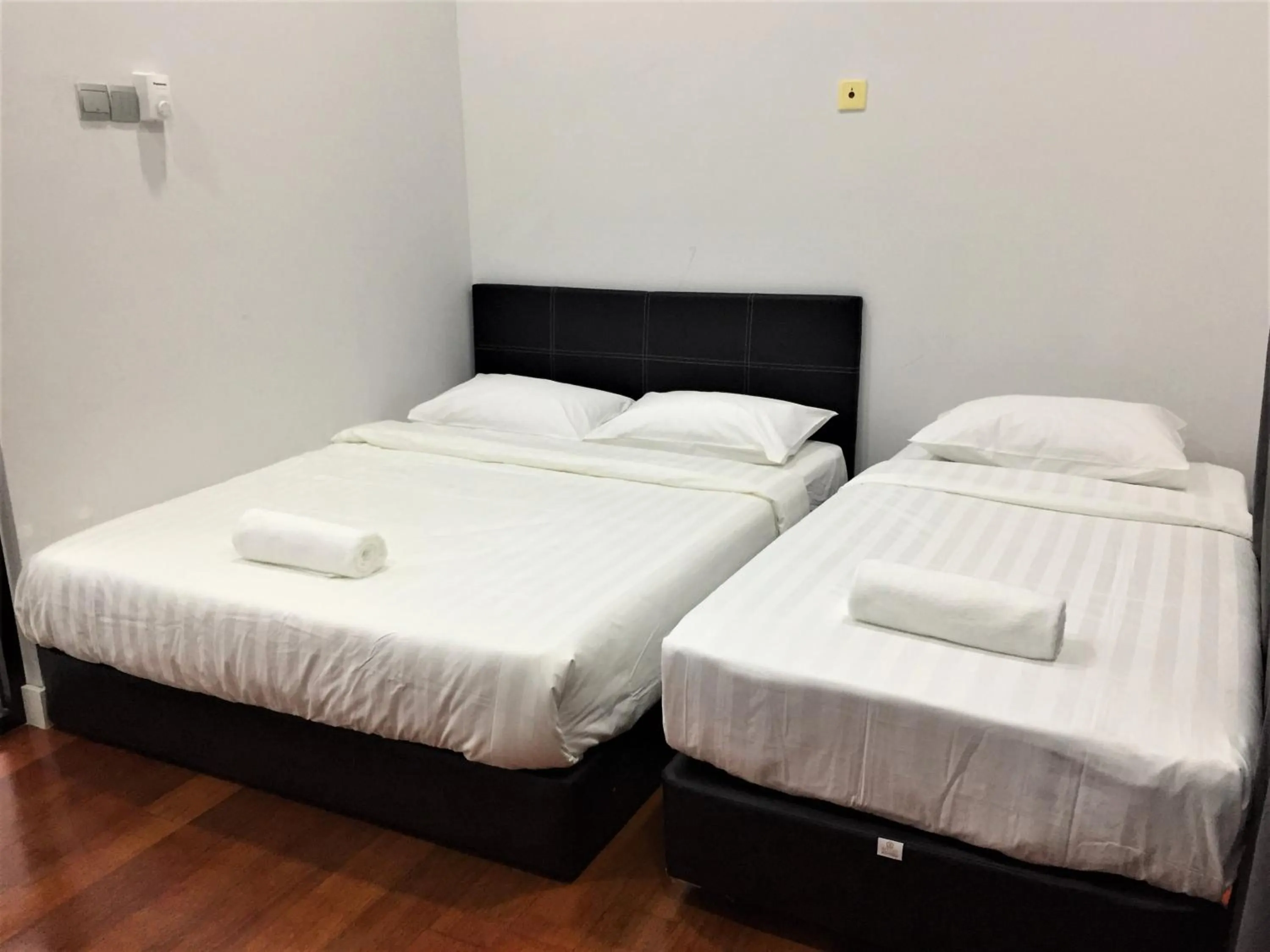 Bedroom, Bed in Borneo Coastal Residence @ IMAGO Mall