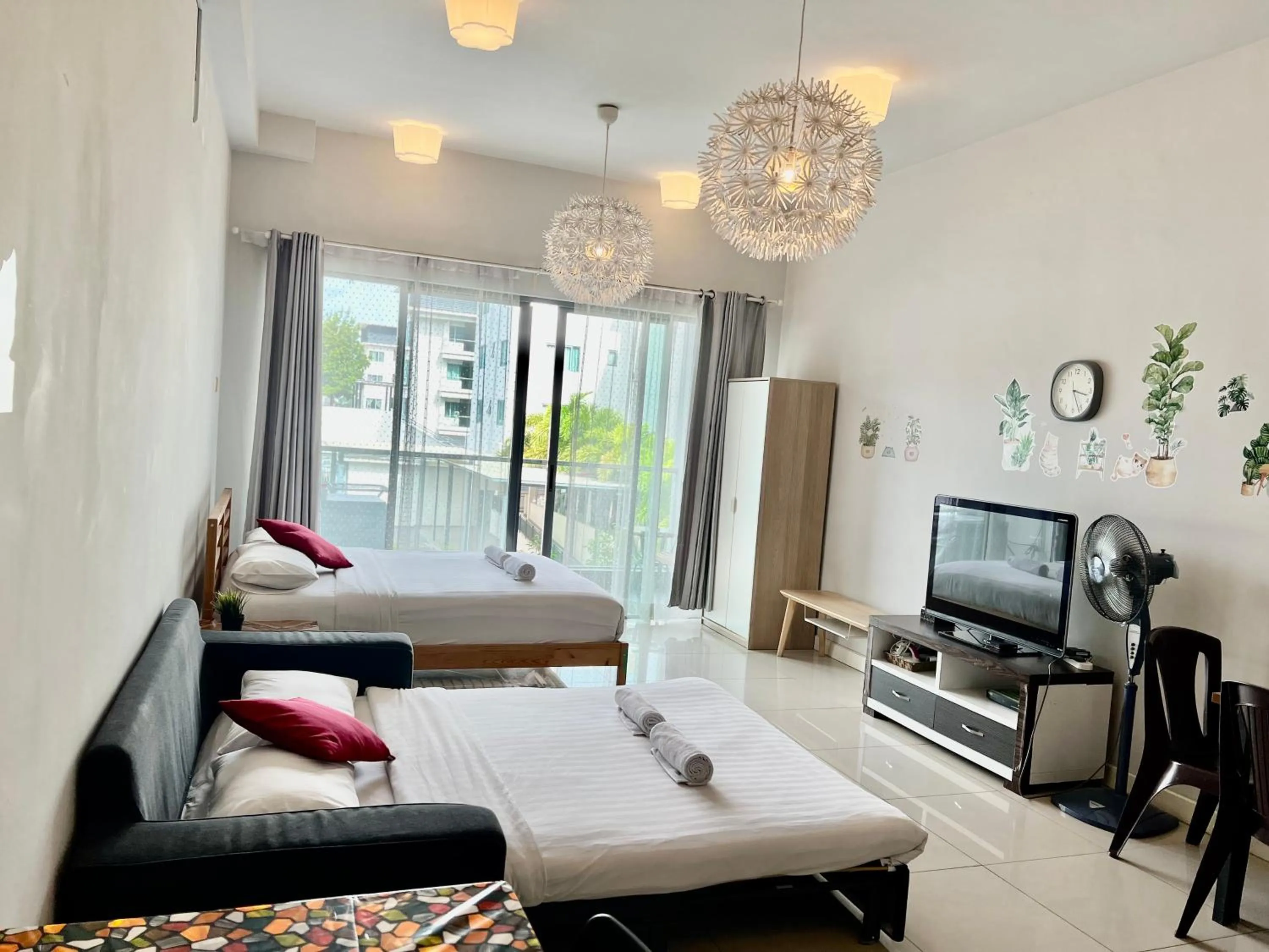 Bed in Borneo Coastal Residence @ IMAGO Mall