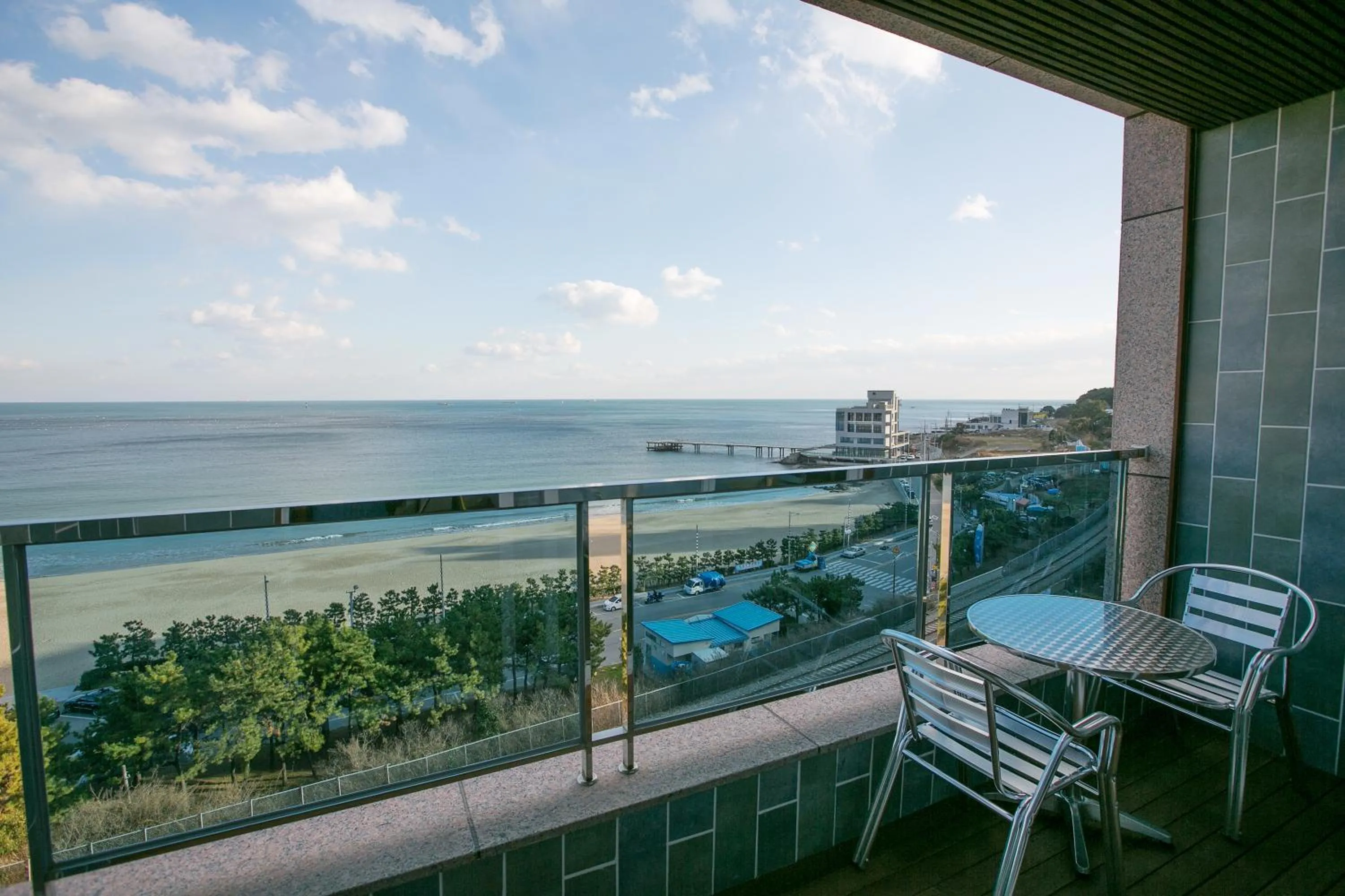 Deluxe Double Room with Sea View in SongJeong Olla Hotel