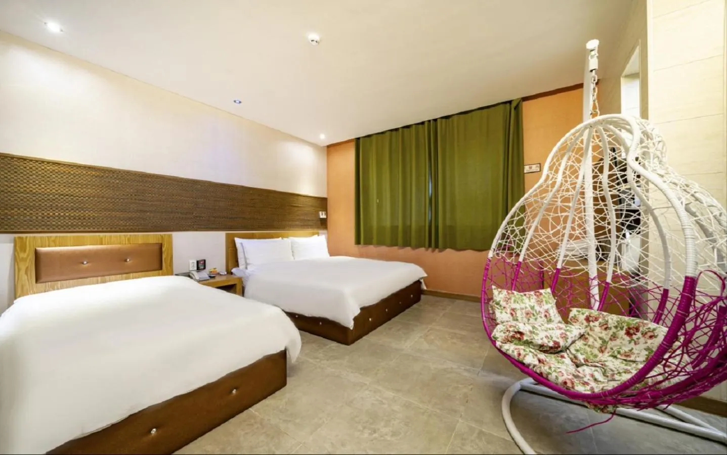 Bed in SongJeong Olla Hotel