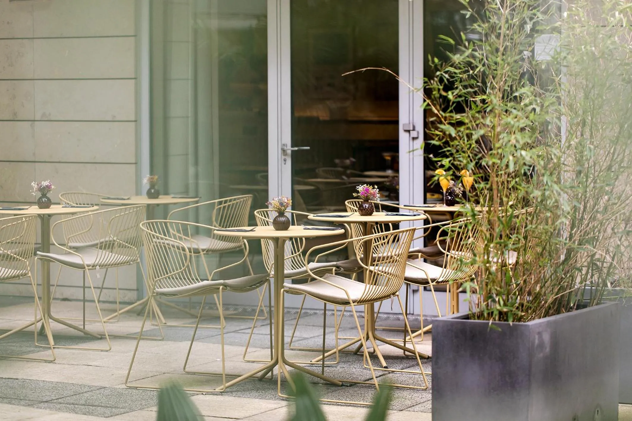 Patio in Residence Inn by Marriott Paris Didot Montparnasse