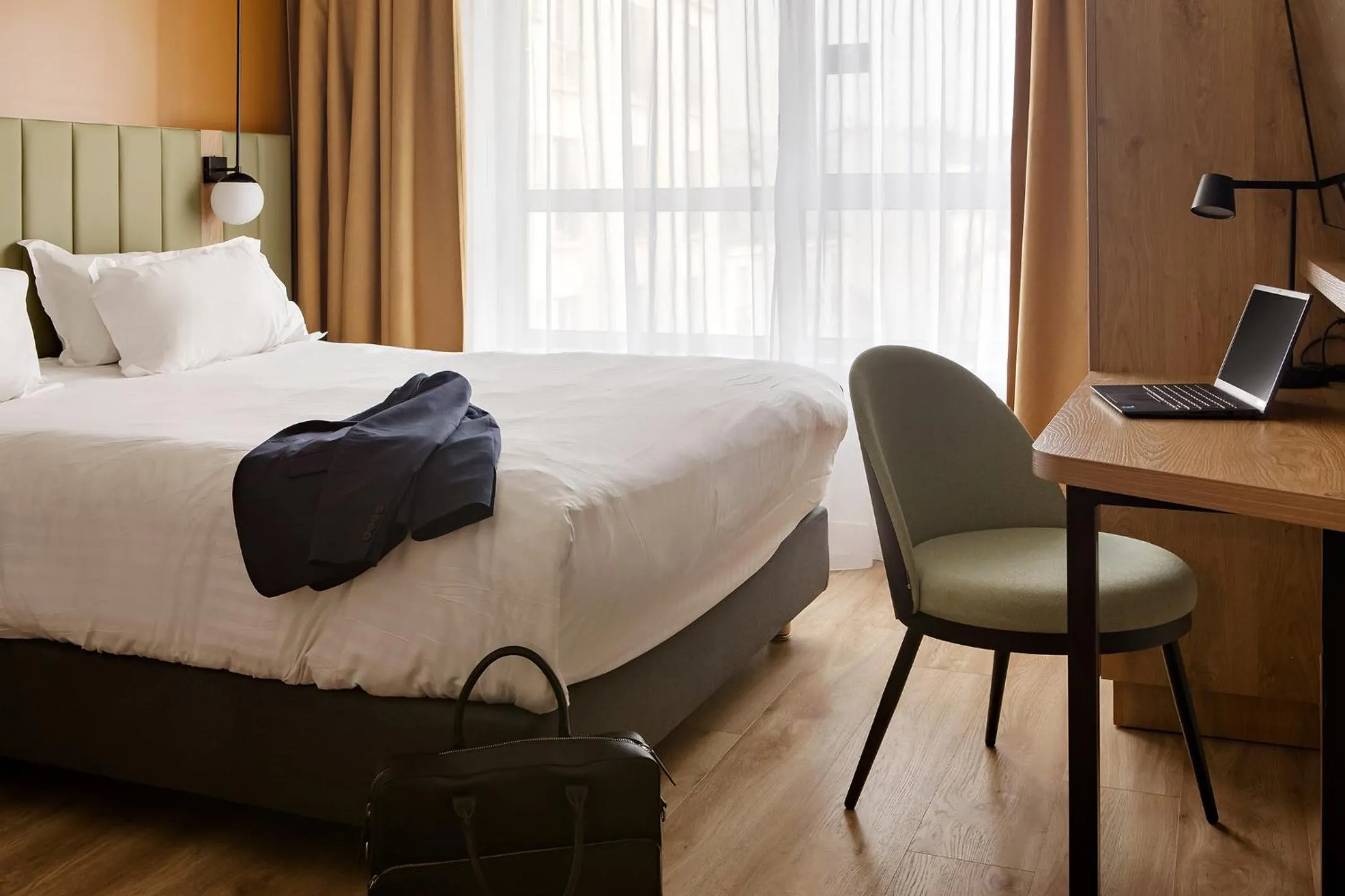 Bedroom, Bed in Residence Inn by Marriott Paris Didot Montparnasse