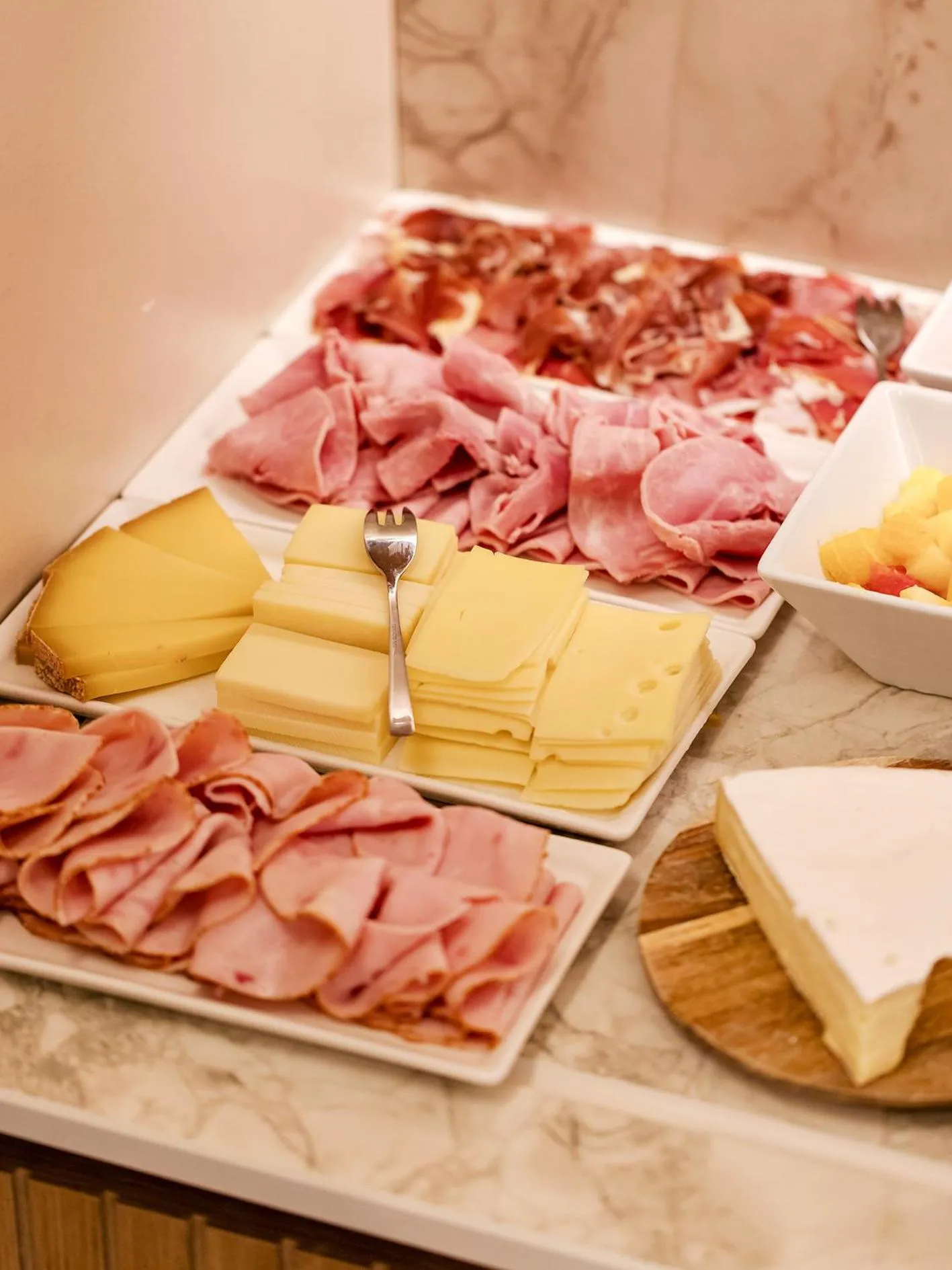 Breakfast in Residence Inn by Marriott Paris Didot Montparnasse