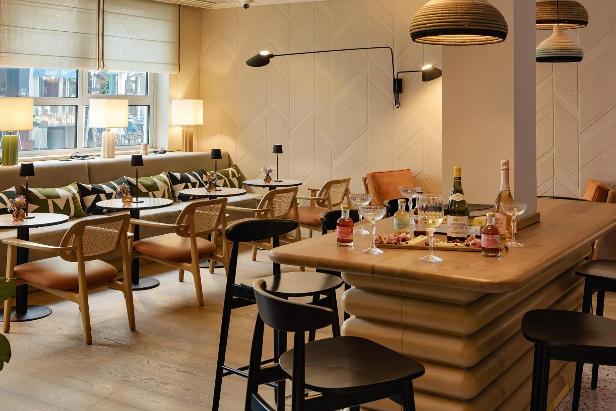 Lounge or bar in Residence Inn by Marriott Paris Didot Montparnasse