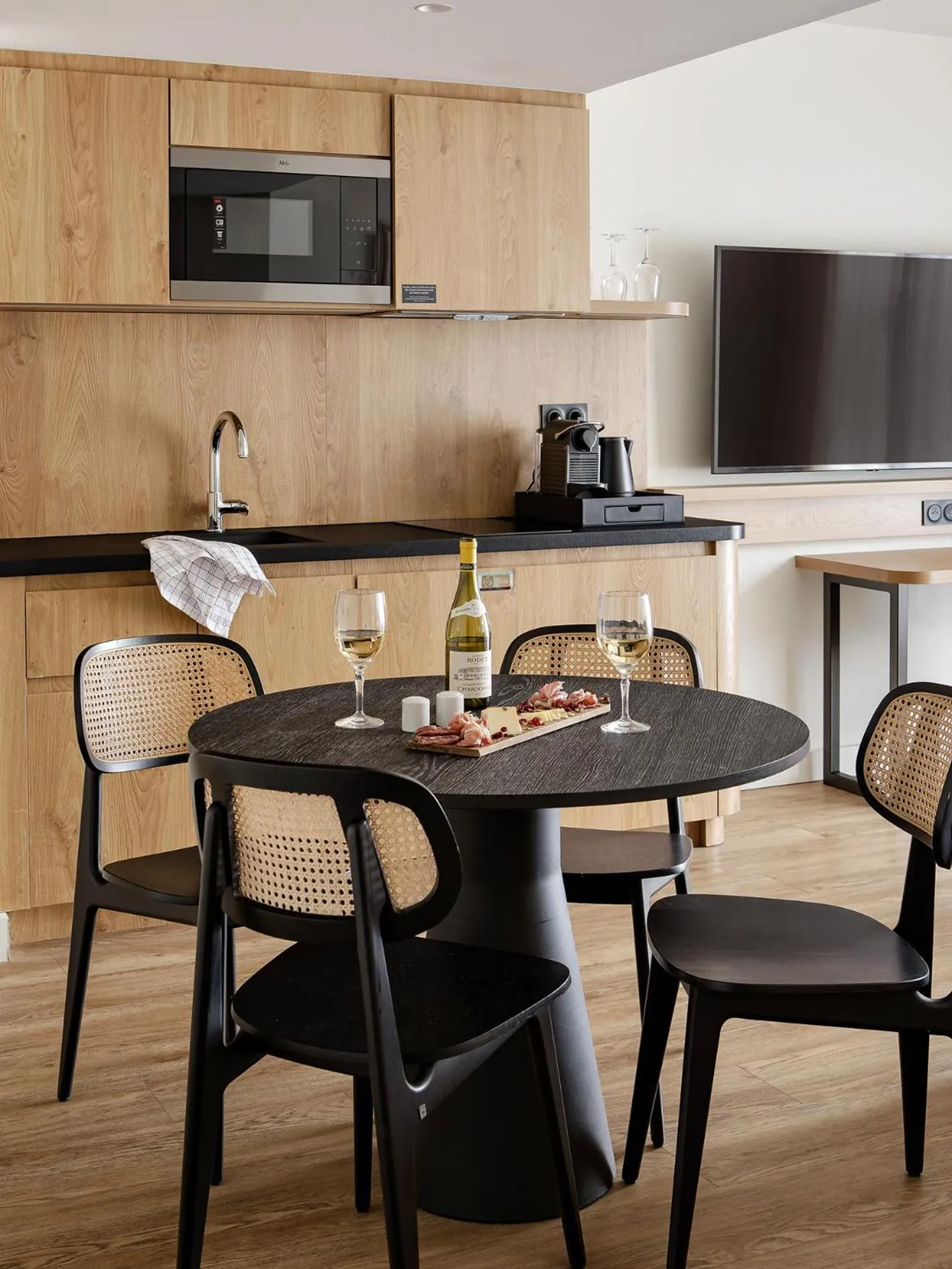 kitchen in Residence Inn by Marriott Paris Didot Montparnasse