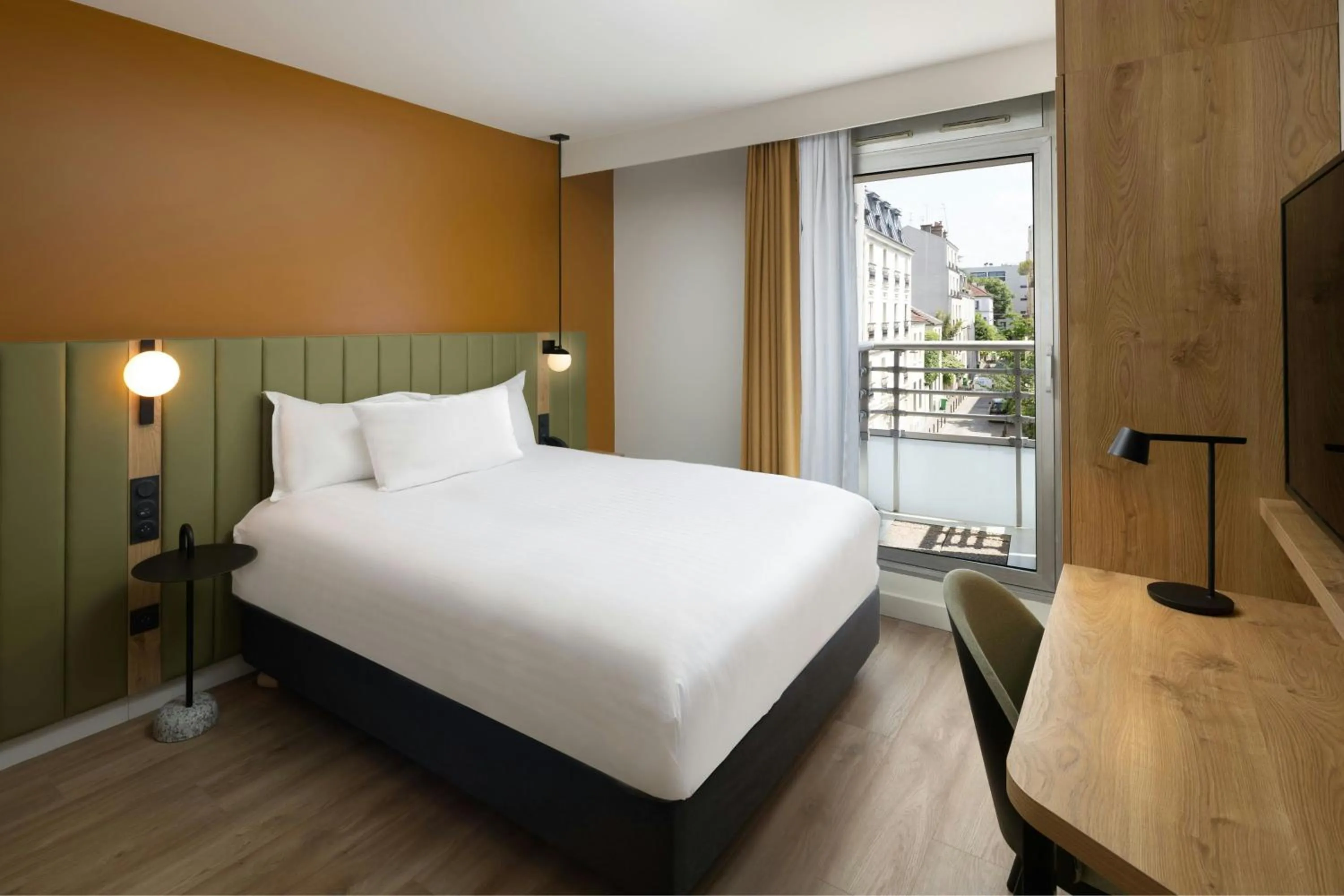 Photo of the whole room, Bed in Residence Inn by Marriott Paris Didot Montparnasse