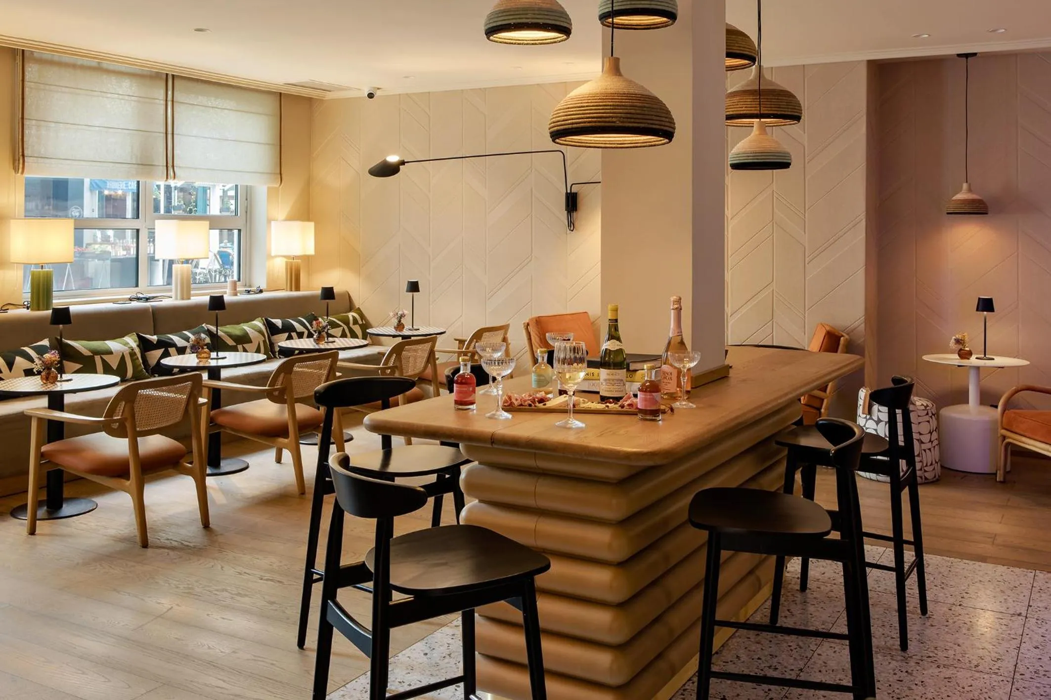 Lounge or bar in Residence Inn by Marriott Paris Didot Montparnasse