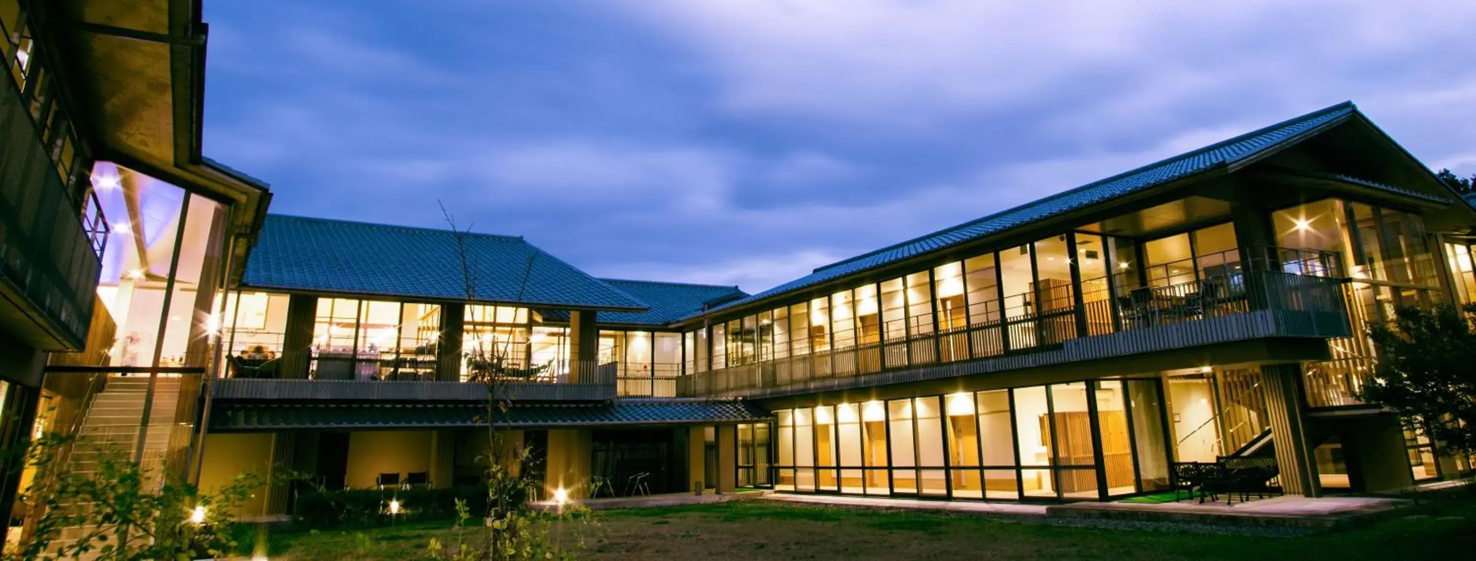 Property building in Kyoto Utano Youth Hostel Property building in Kyoto Utano Youth Hostel