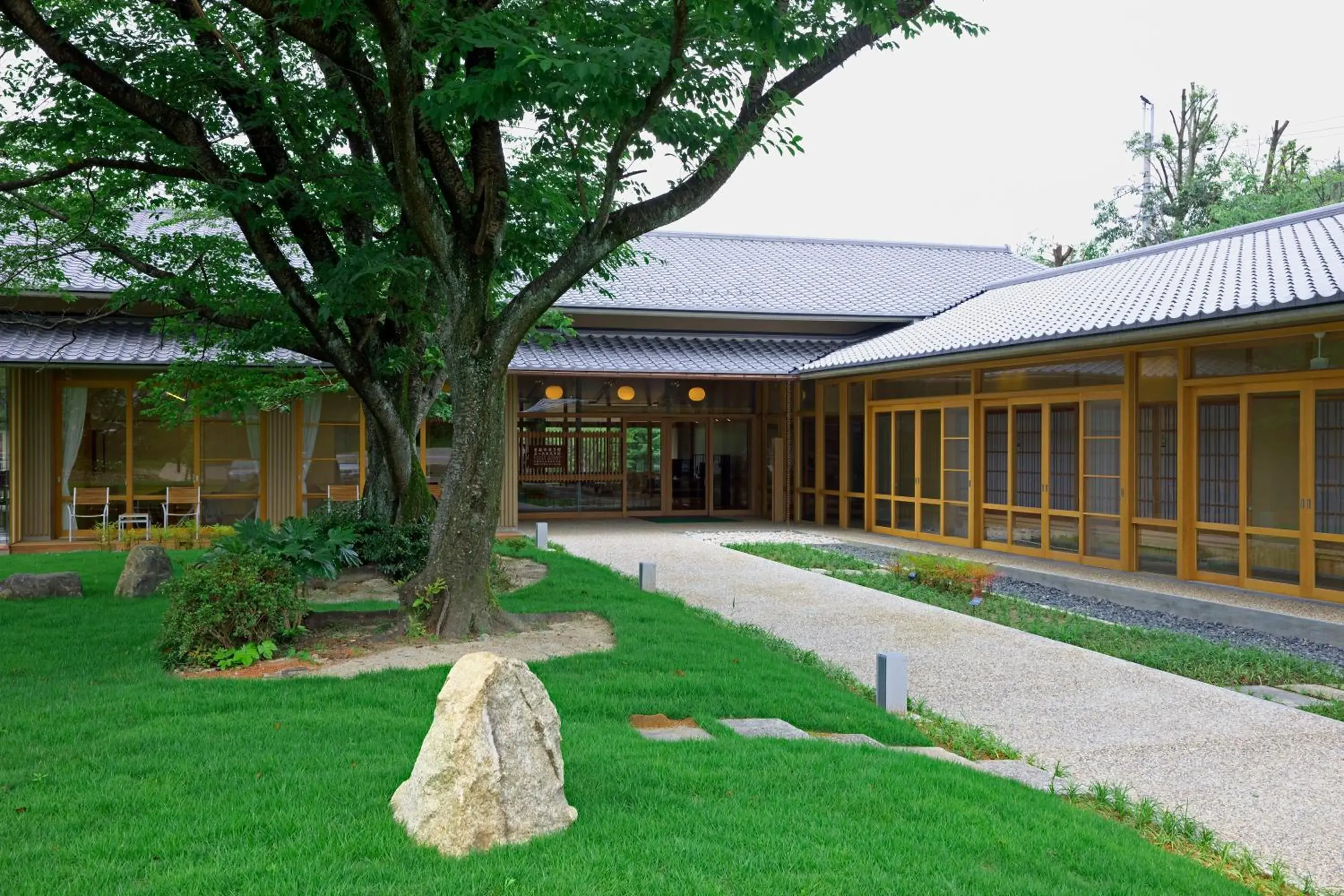 Facade/entrance in Kyoto Utano Youth Hostel Facade/entrance in Kyoto Utano Youth Hostel