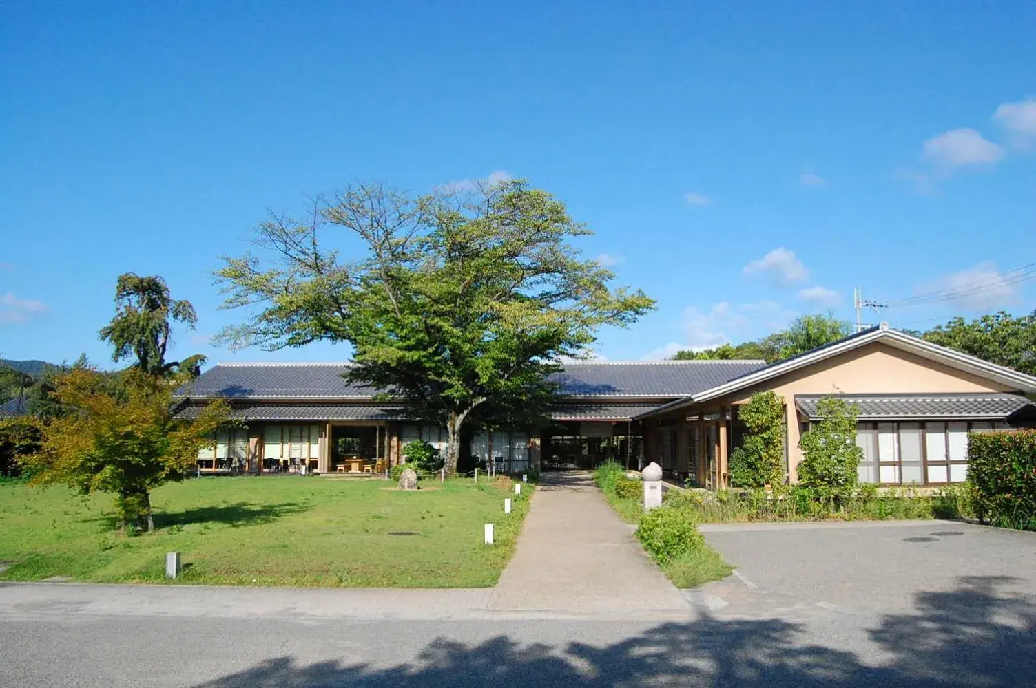 Facade/entrance in Kyoto Utano Youth Hostel Facade/entrance in Kyoto Utano Youth Hostel