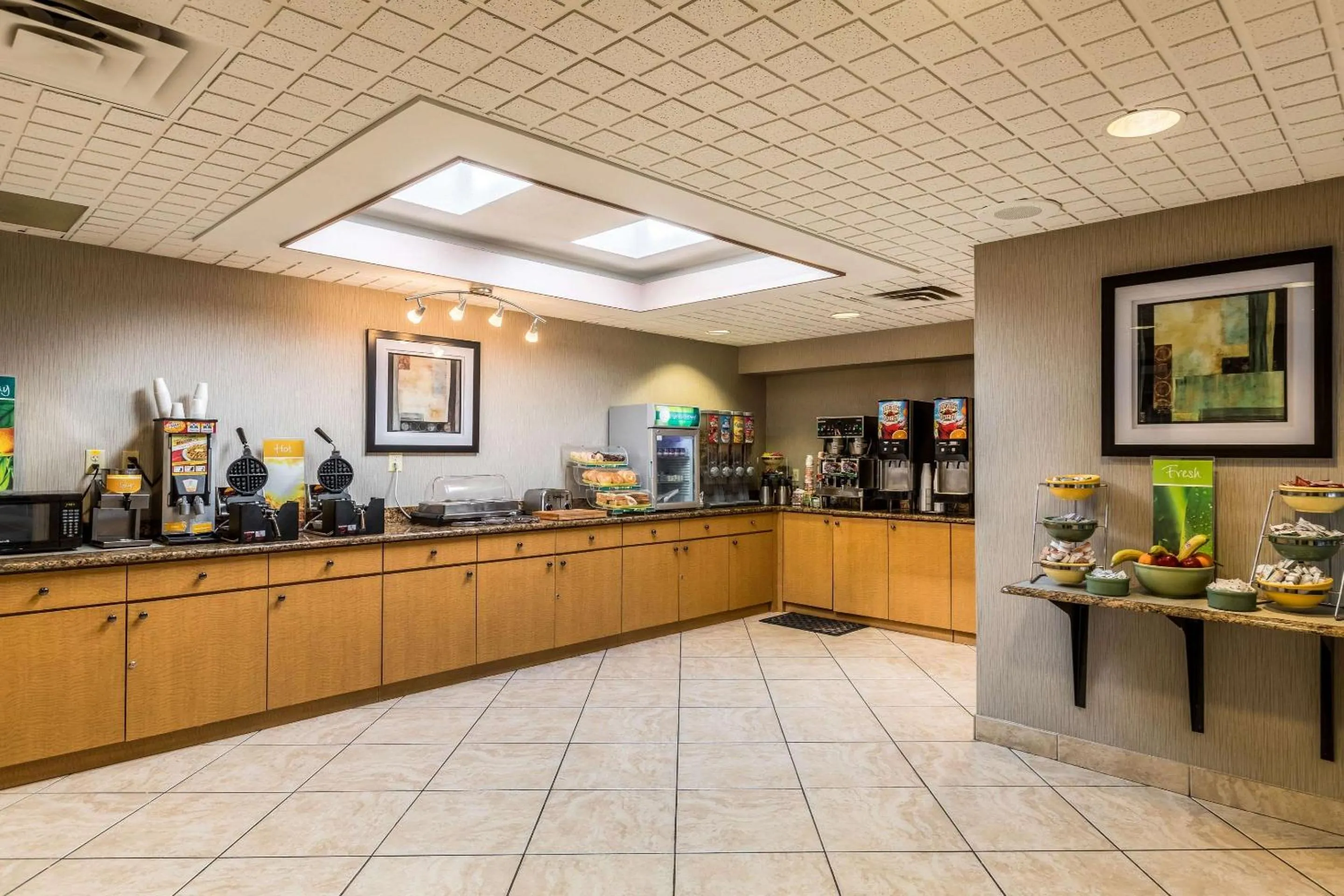 Restaurant/places to eat in Quality Inn University Lansing