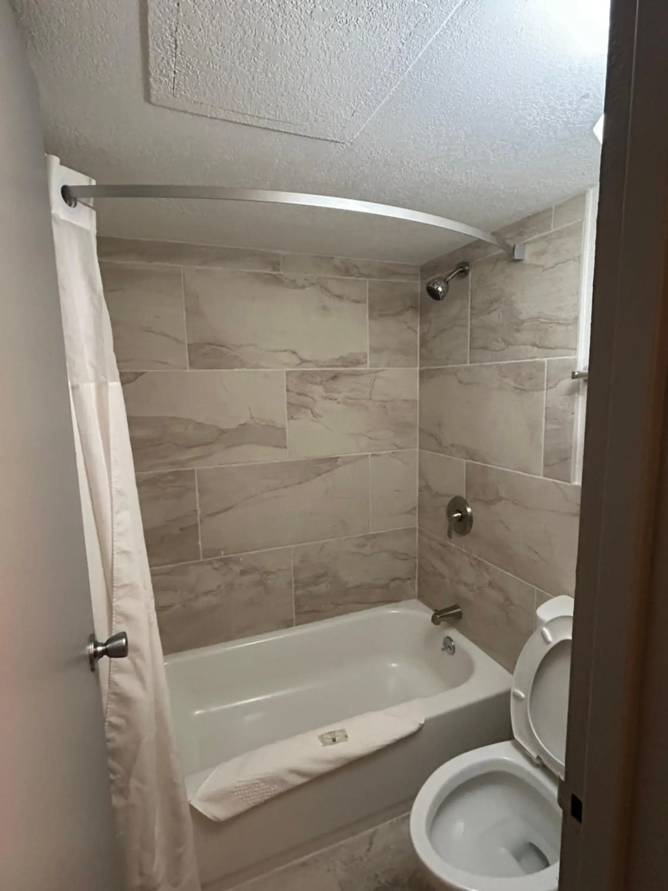 Bathroom in Quality Inn University Lansing Bathroom in Quality Inn University Lansing