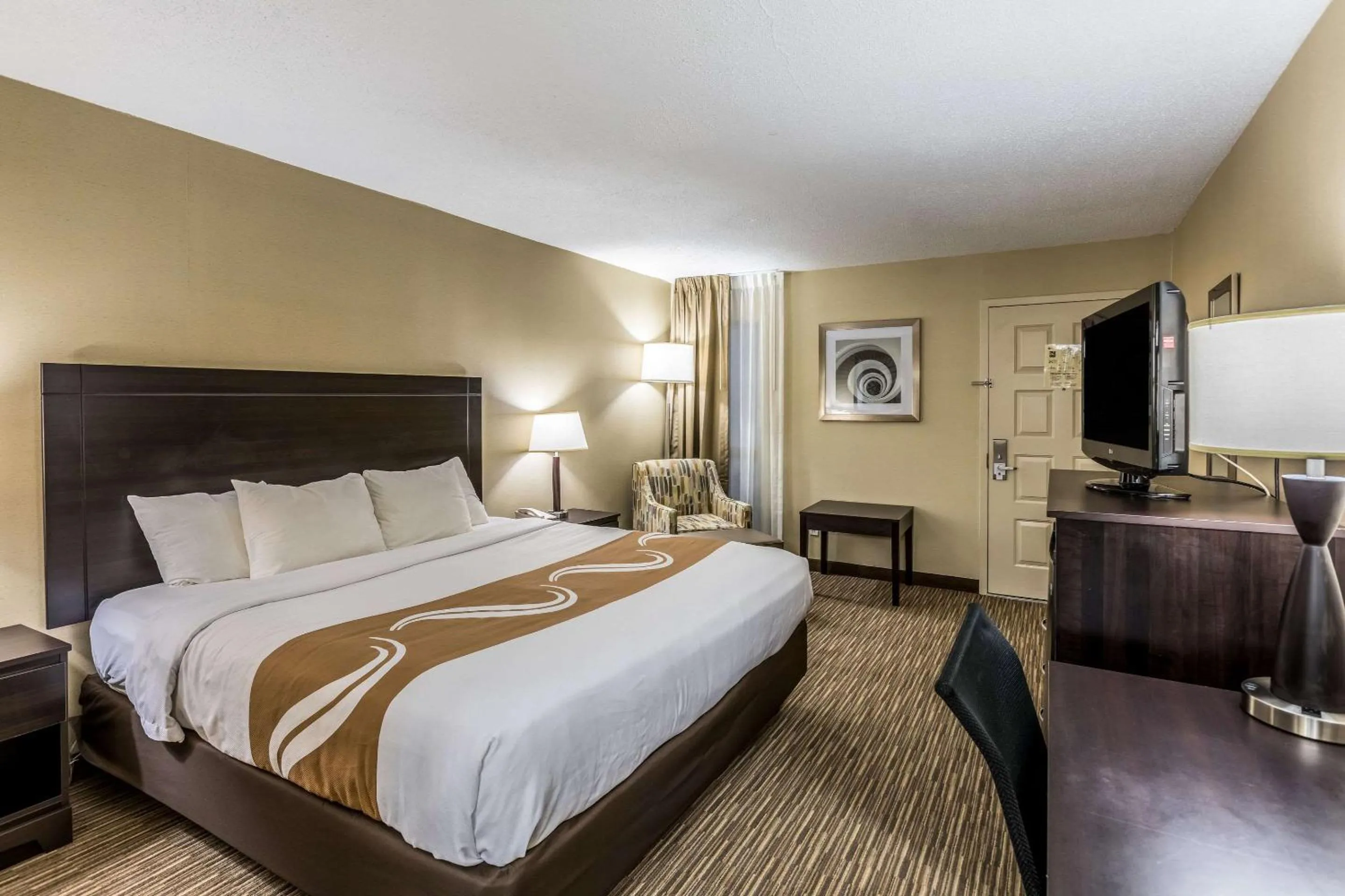 Photo of the whole room, Bed in Quality Inn University Lansing