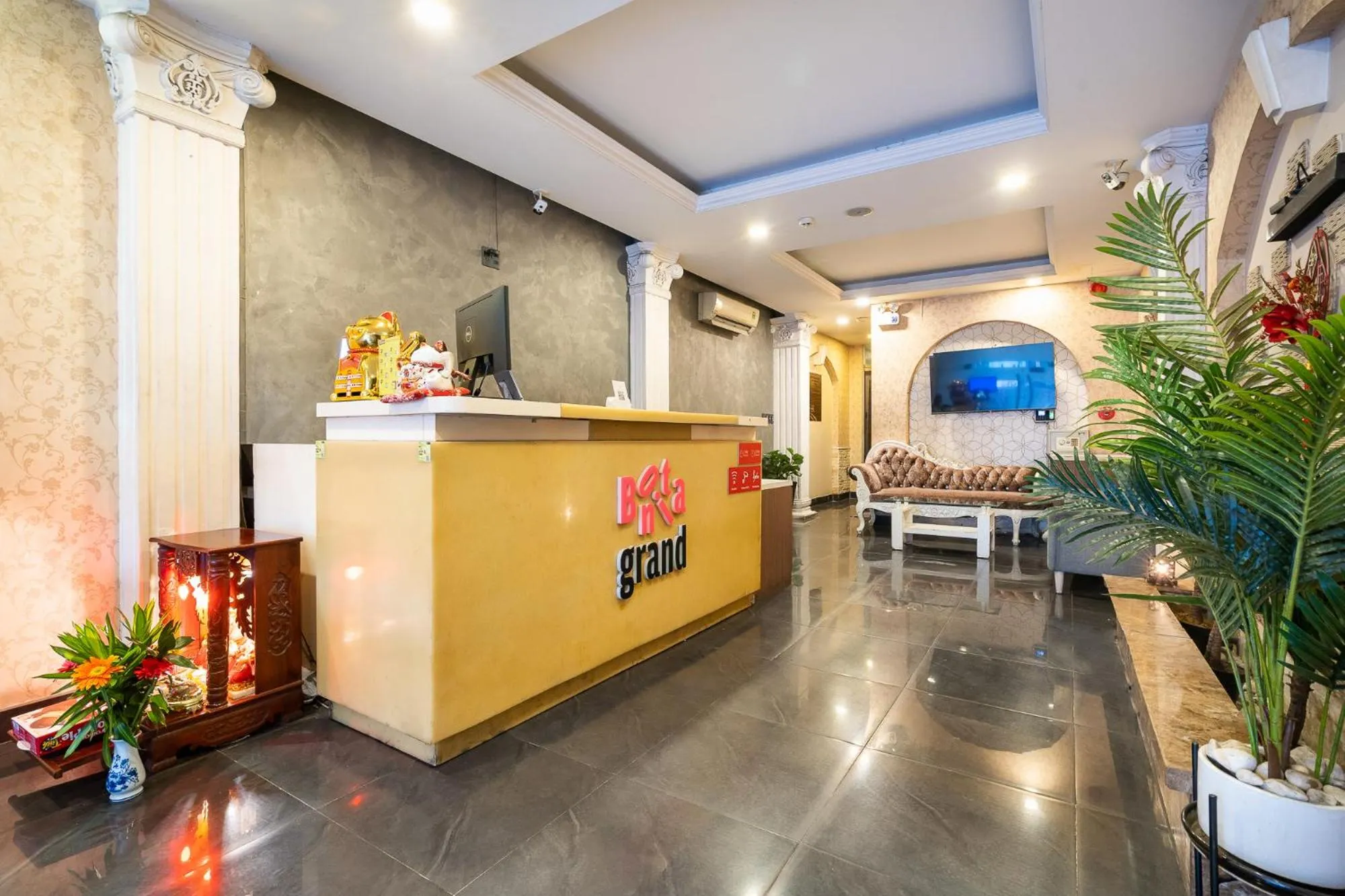 Lobby or reception in Collection O District 10 - Bonita Grand Hotel