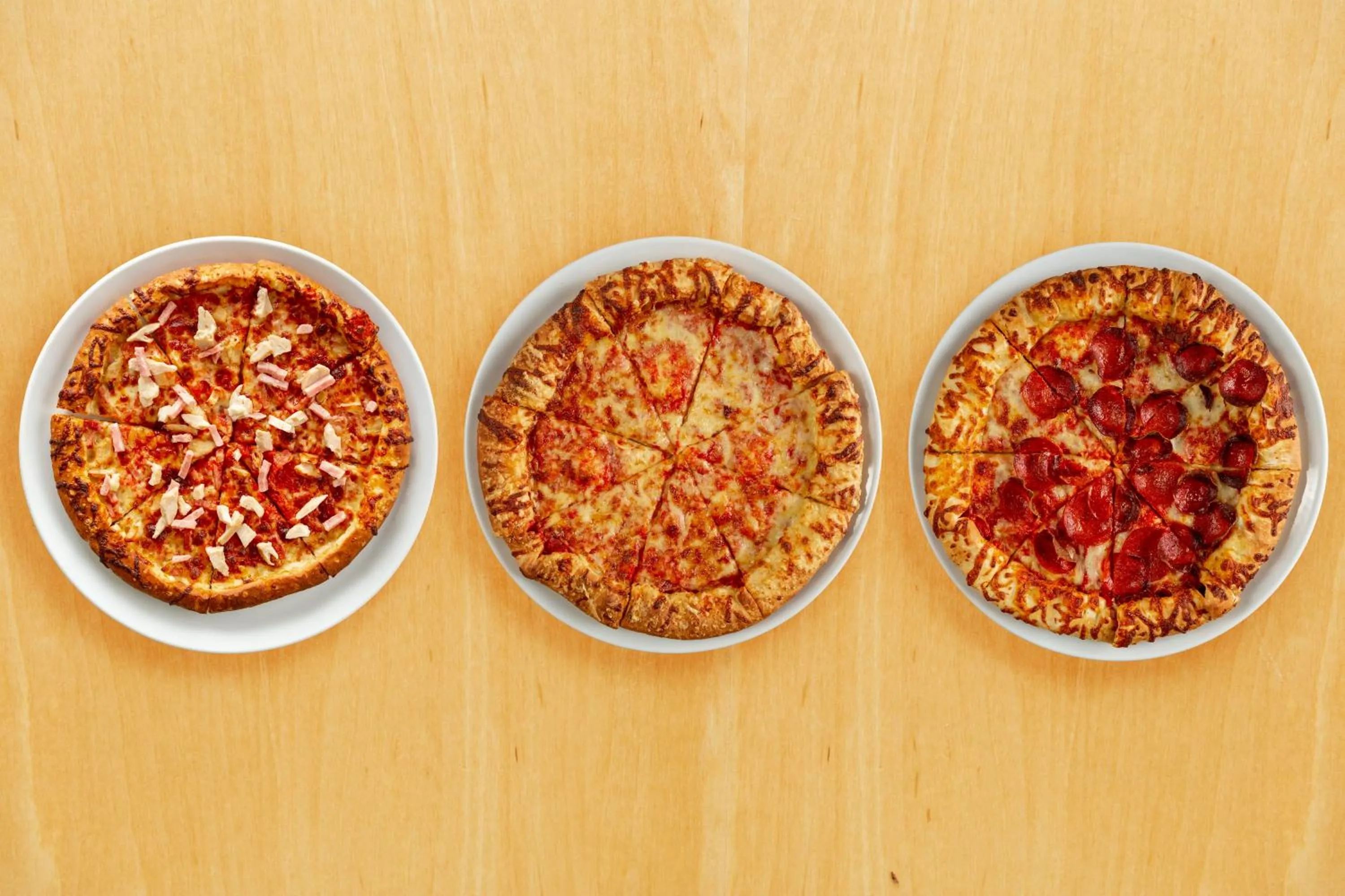 Restaurant/places to eat in Holiday Inn Express Park Royal by IHG