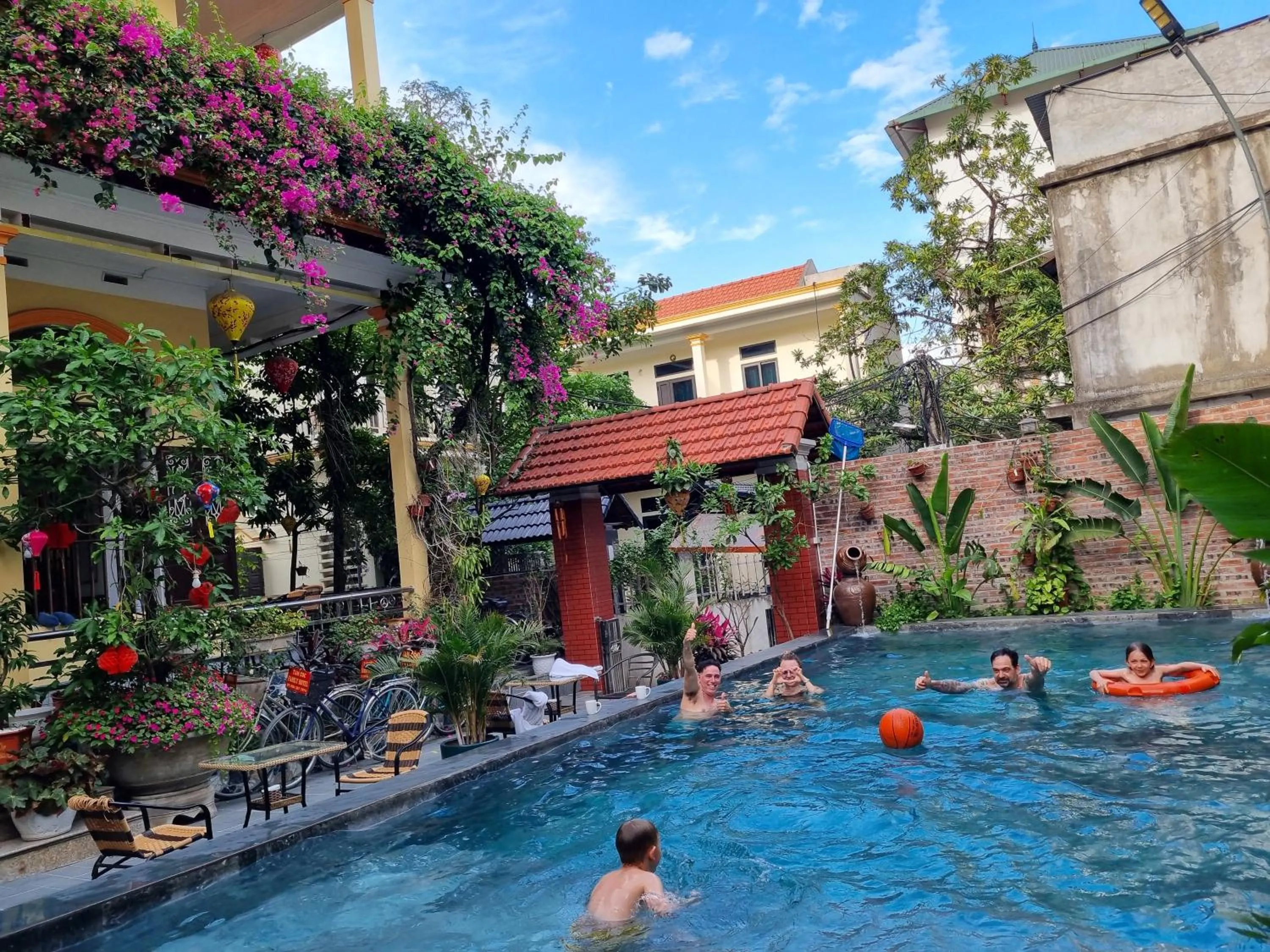 Tam Coc Family Hotel