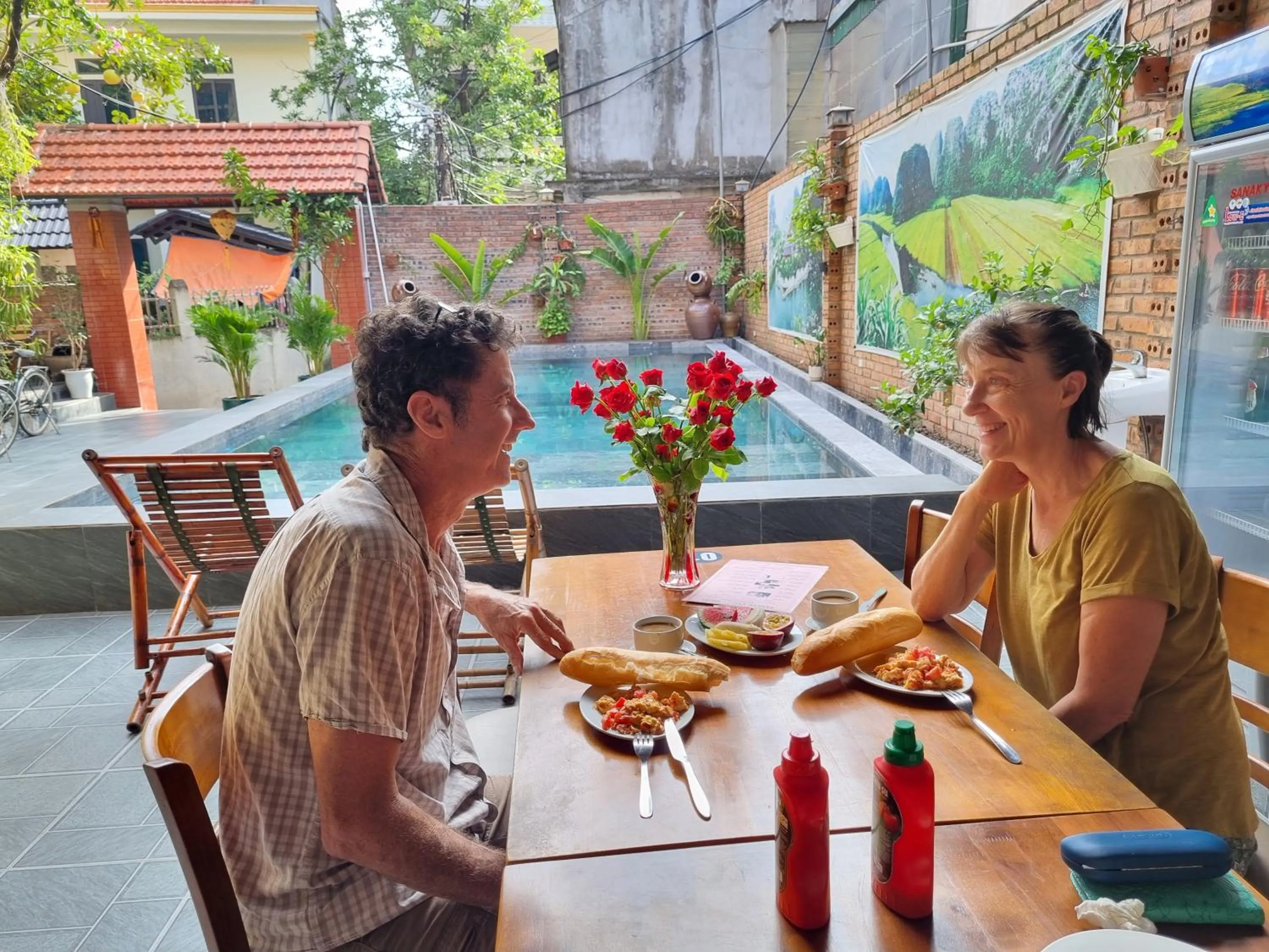 Restaurant/places to eat in Tam Coc Family Hotel