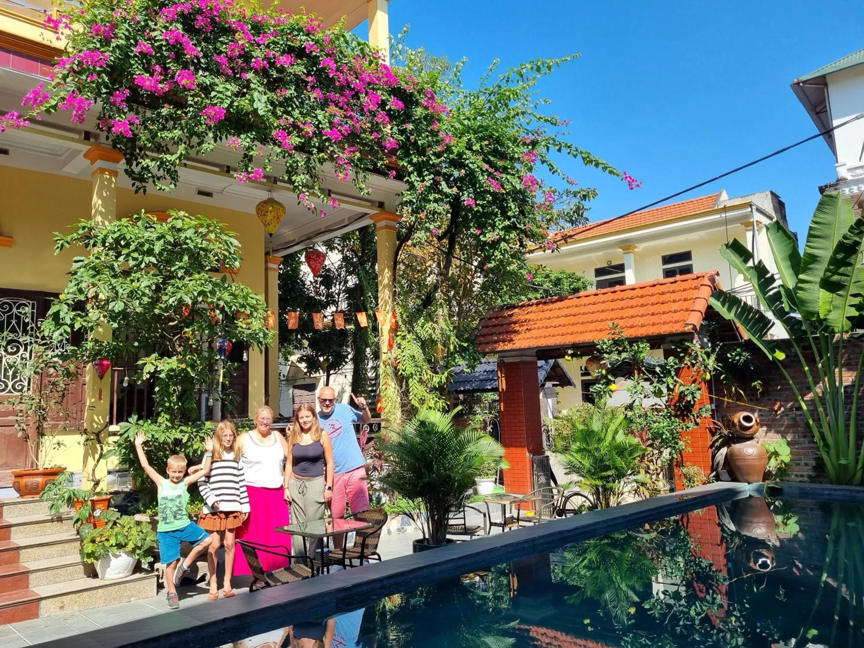 Tam Coc Family Hotel