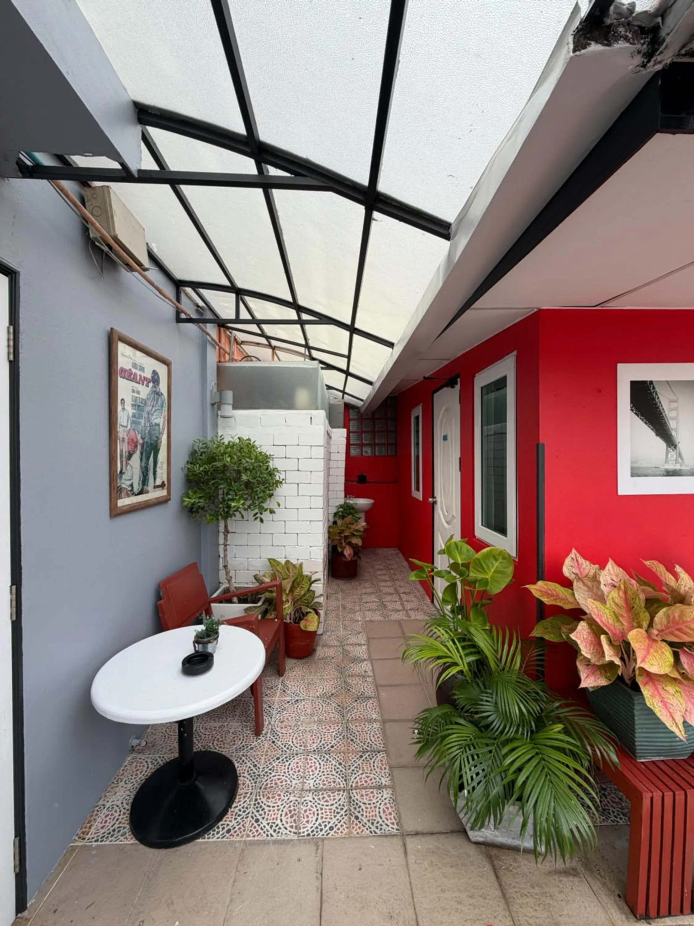 Property building in BB House Phra Athit