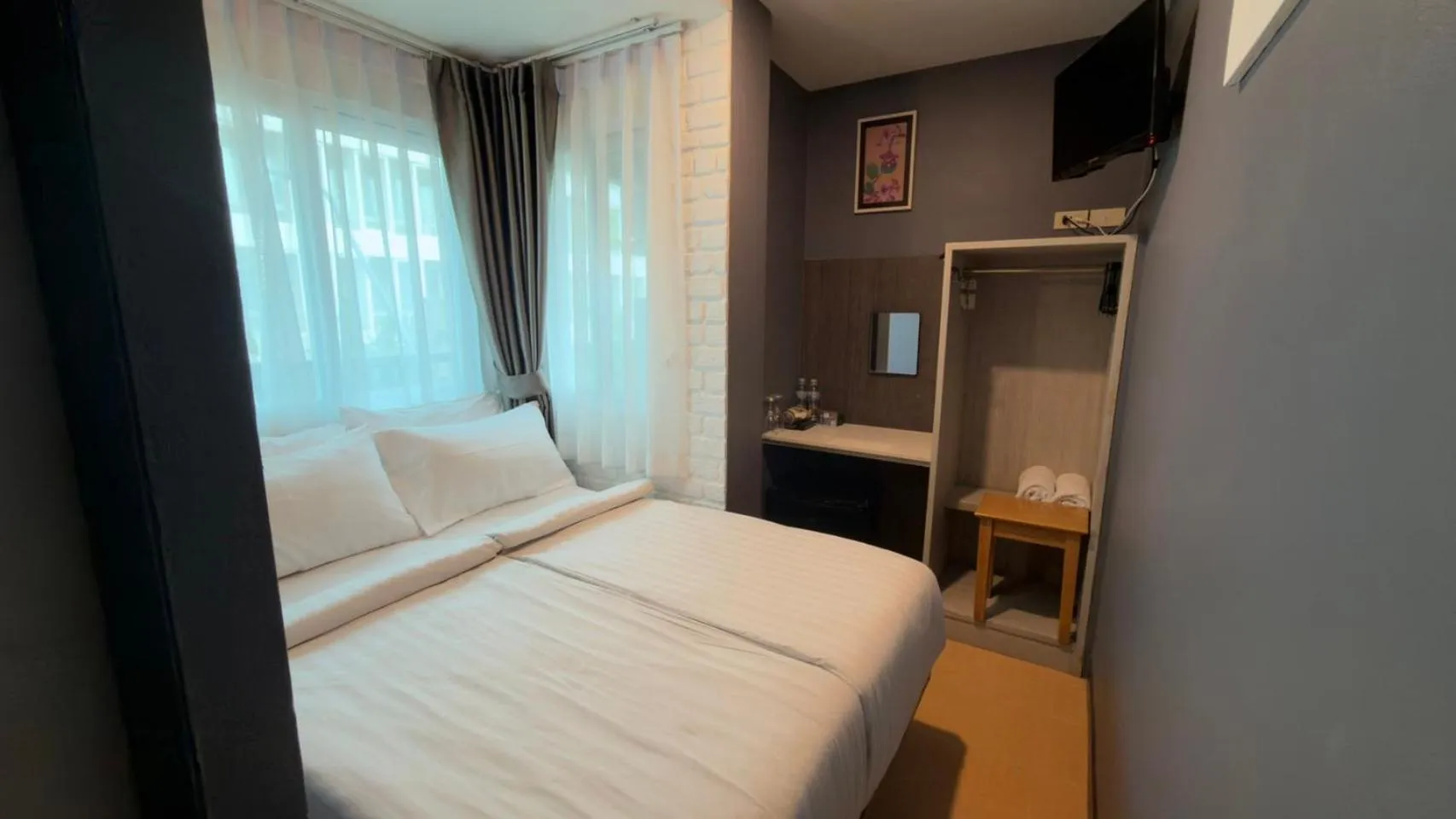 Bed in BB House Phra Athit