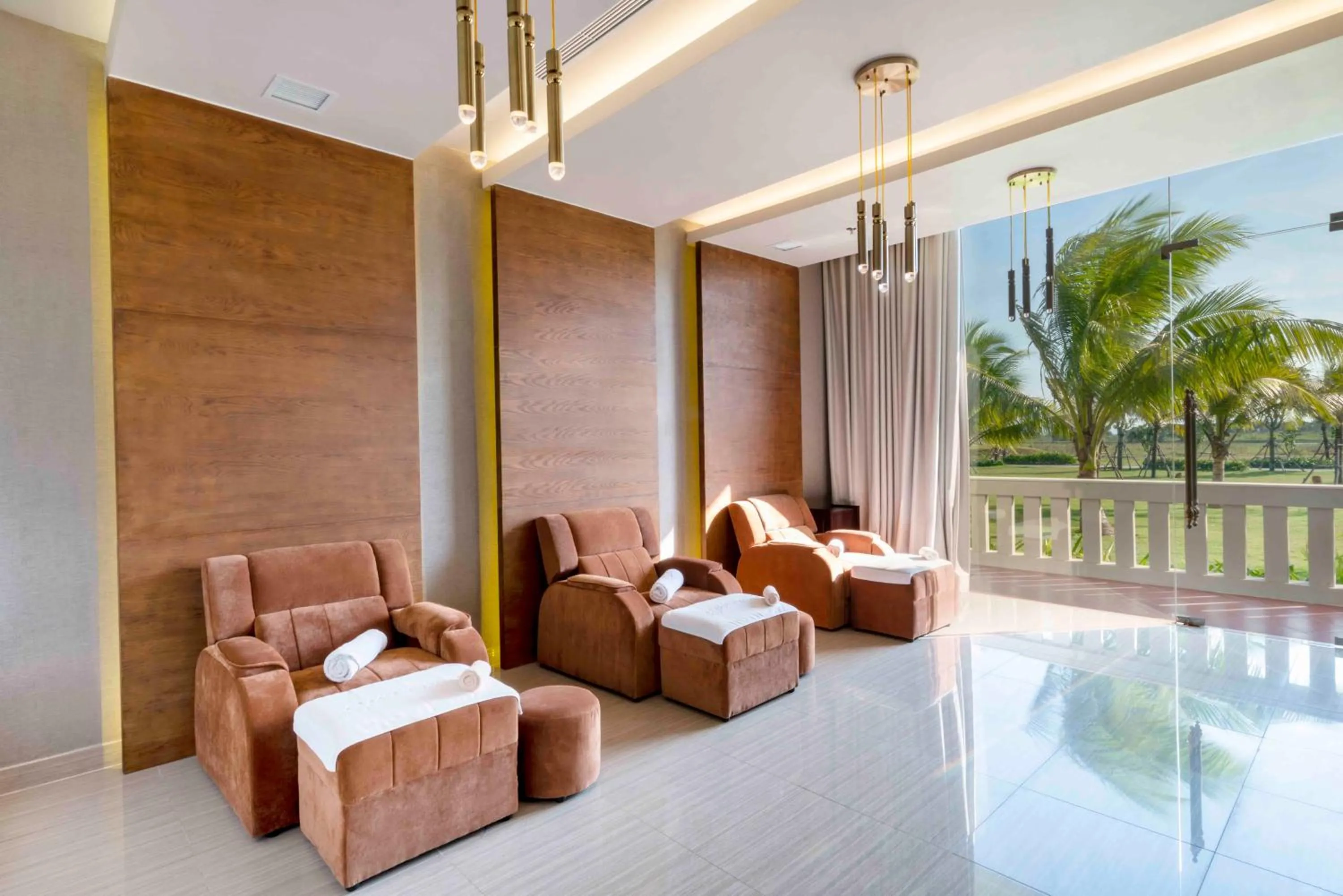 Spa and wellness centre/facilities in Vinpearl Cua Hoi, Affiliated by Melia